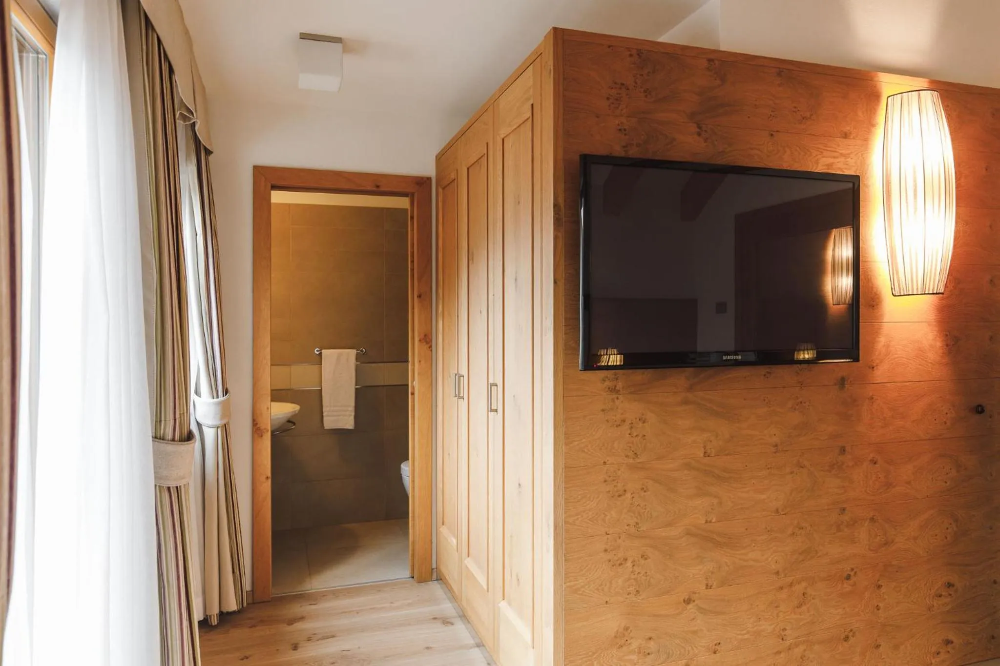 TV and multimedia in Sayonara Nature & Wellness Hotel