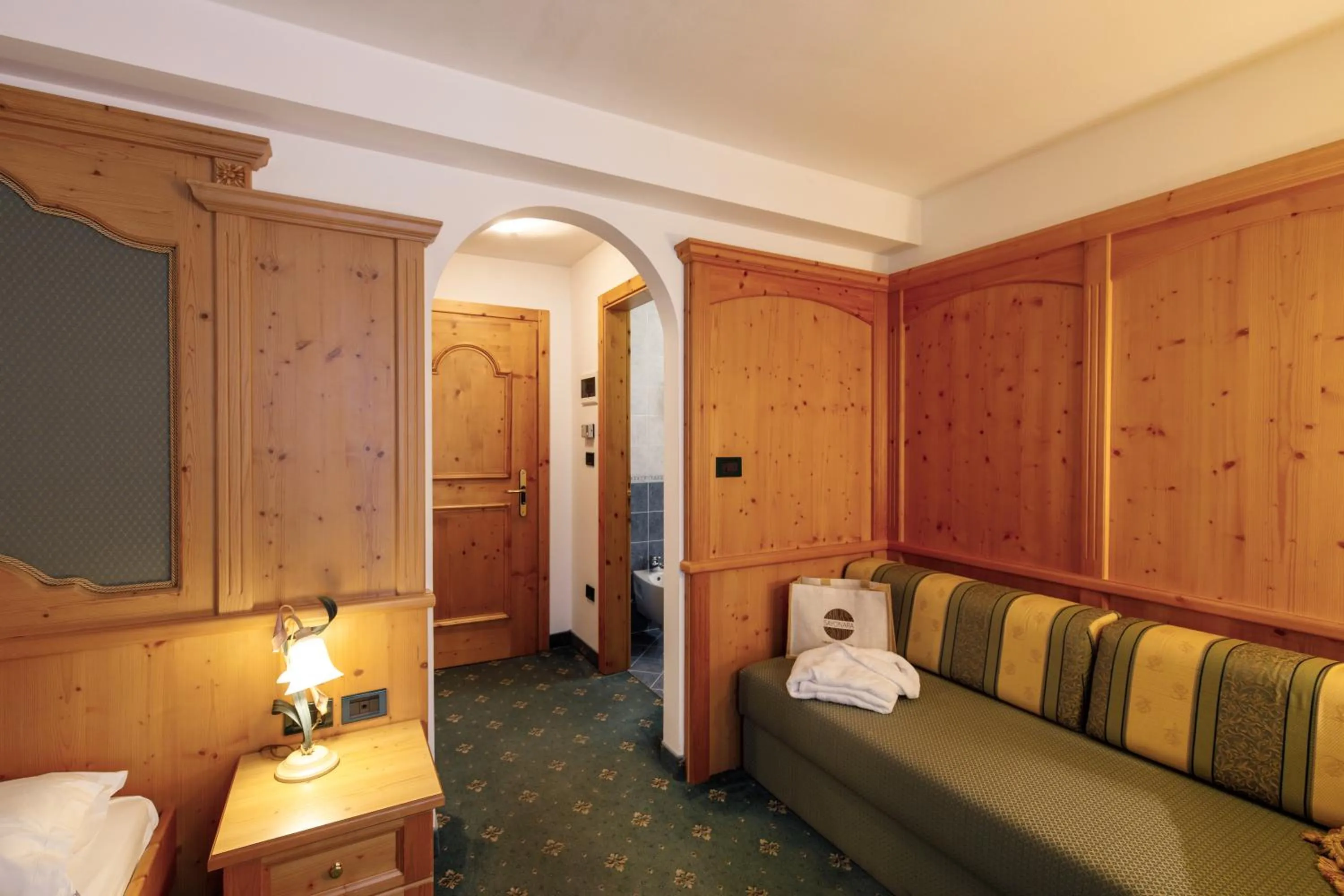 Bedroom, Bed in Sayonara Nature & Wellness Hotel