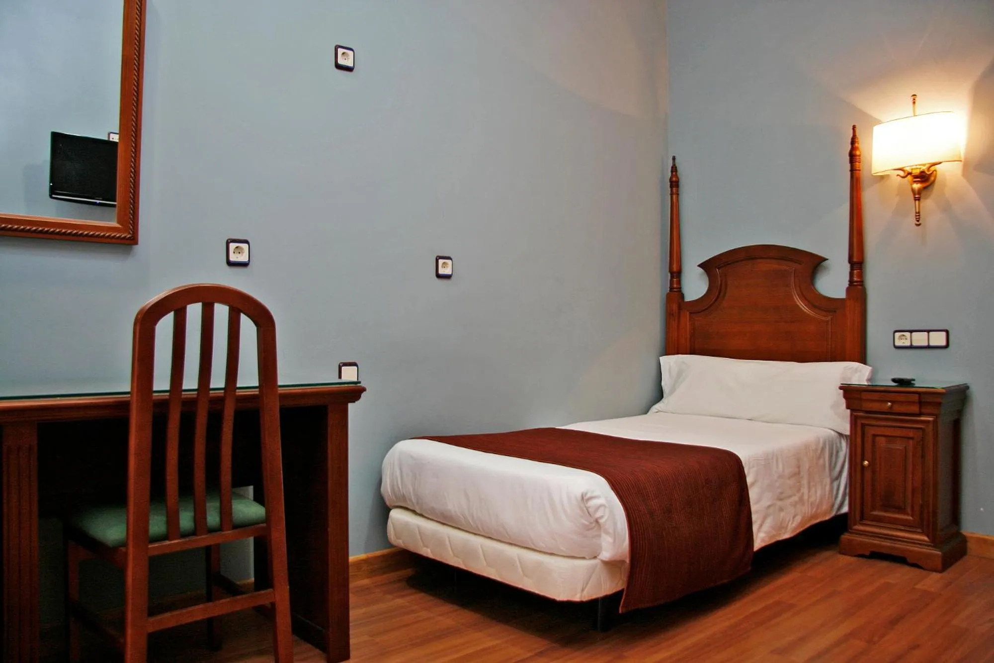 Photo of the whole room, Bed in Hostal Victoria II