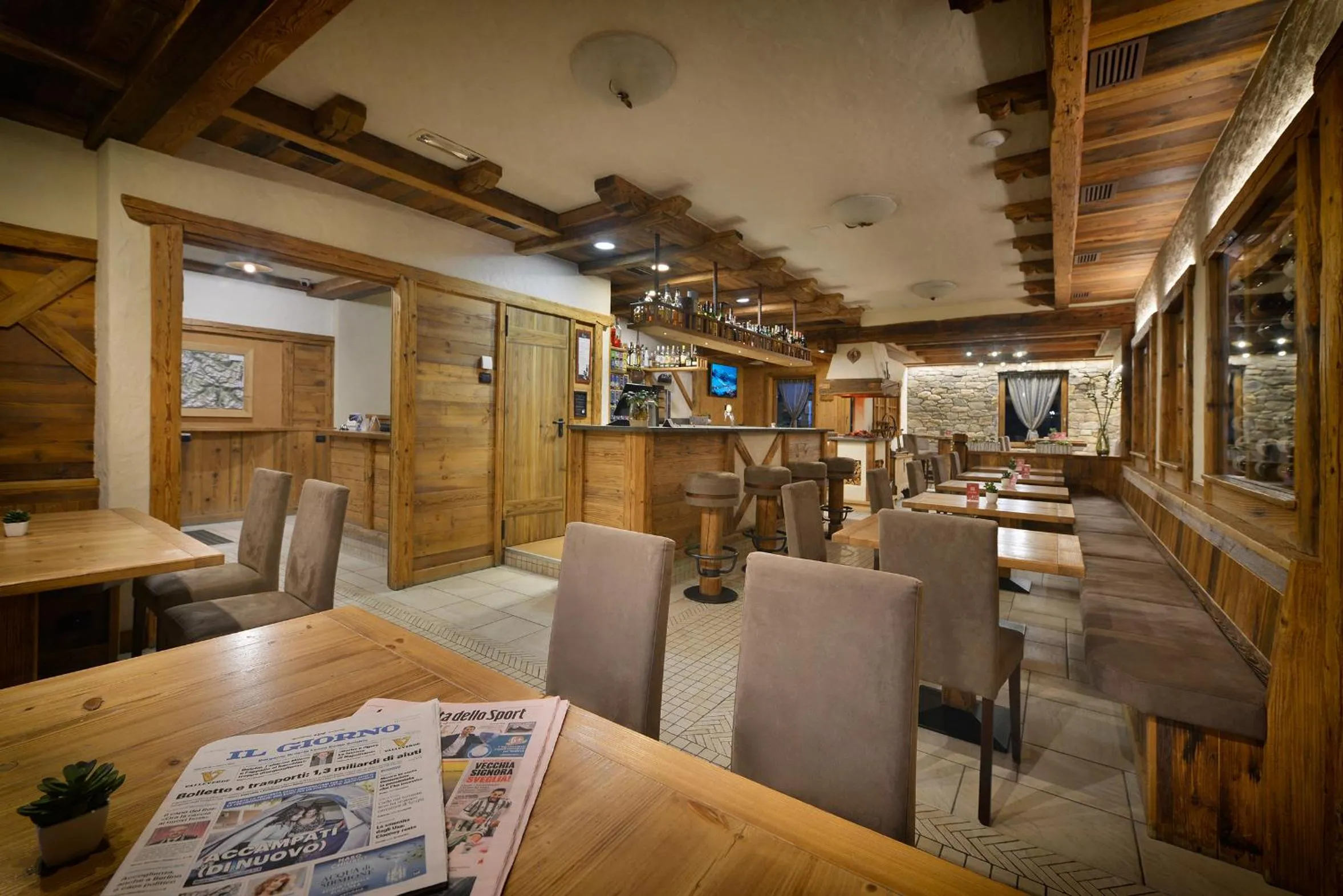 Lounge or bar in Hotel Crosal