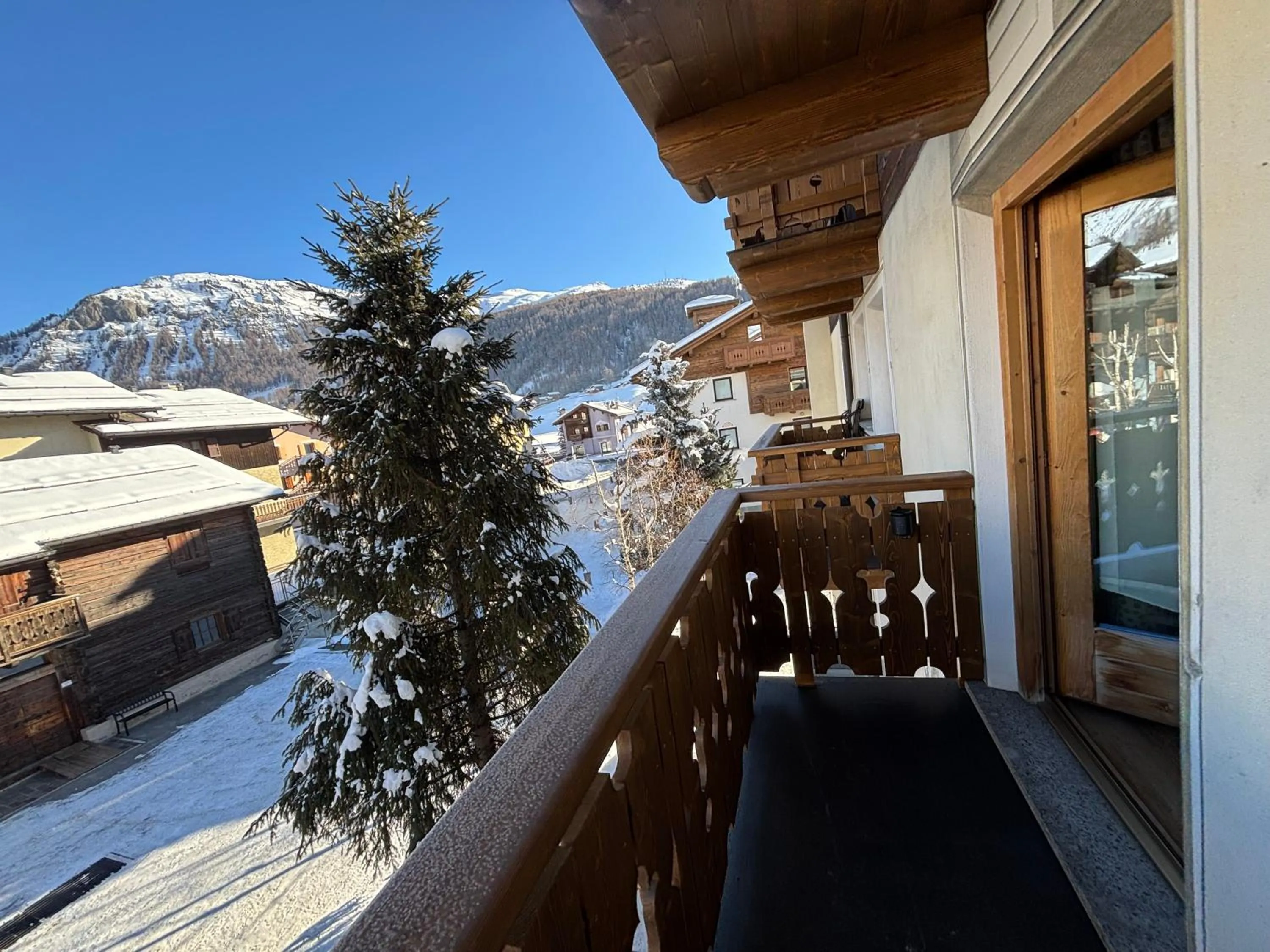 Balcony/Terrace in Hotel Crosal