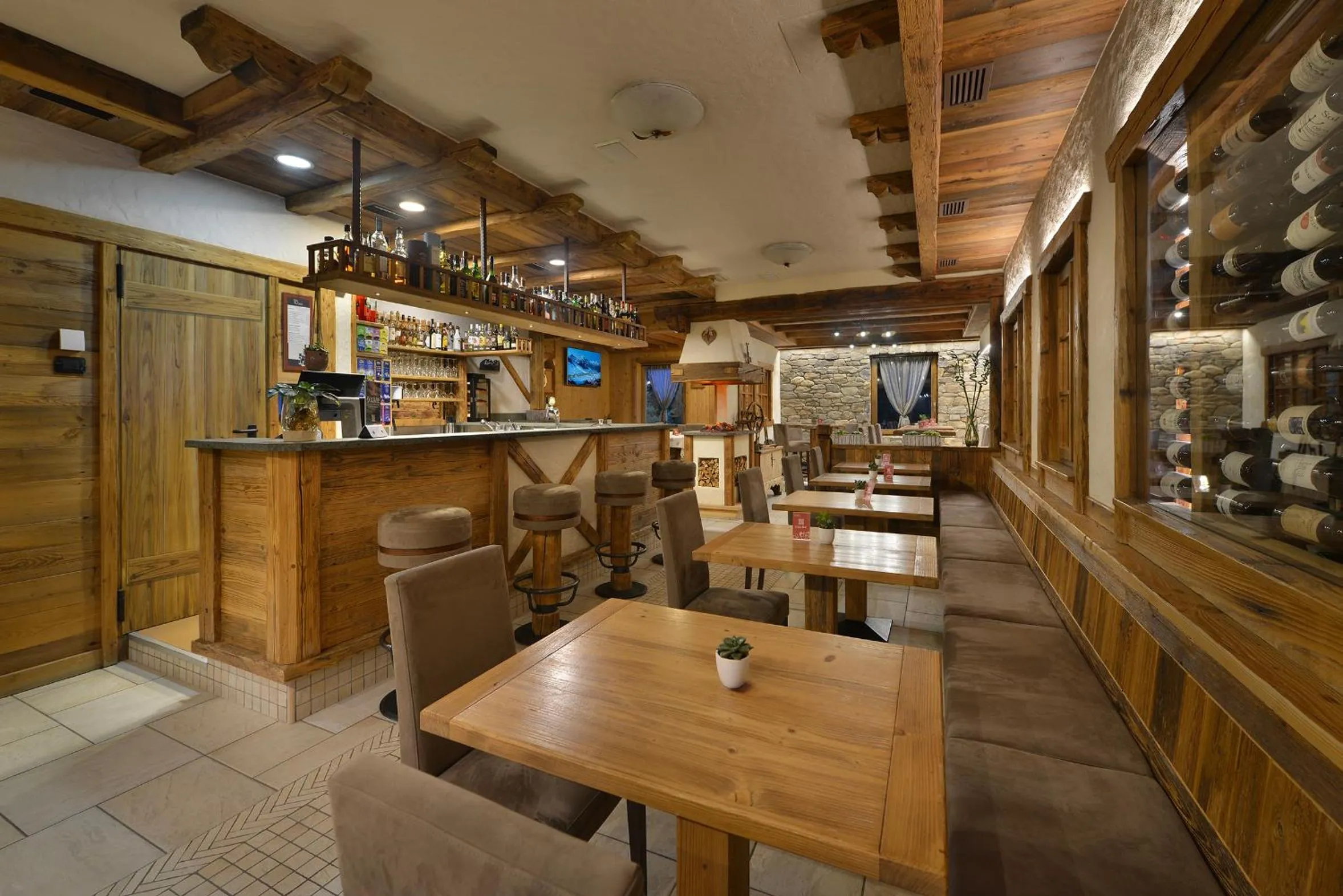 Lounge or bar in Hotel Crosal