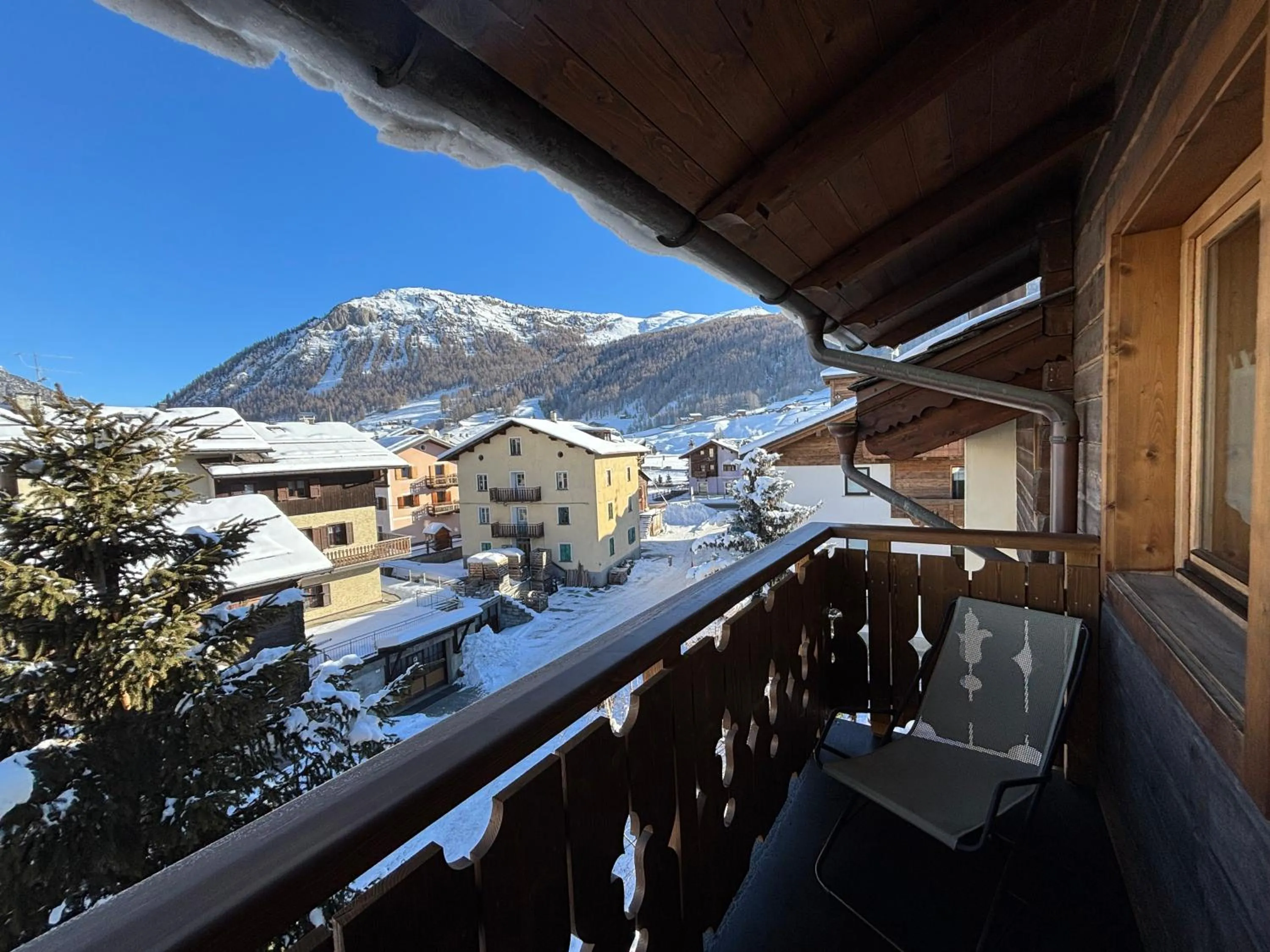 Balcony/Terrace in Hotel Crosal