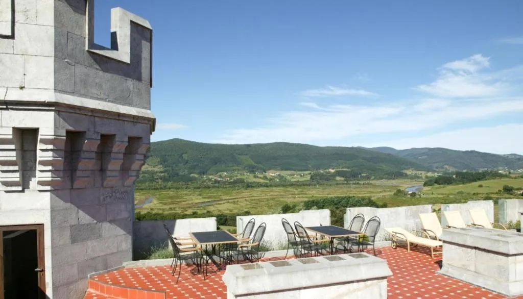 Patio in Hotel Castillo de Arteaga