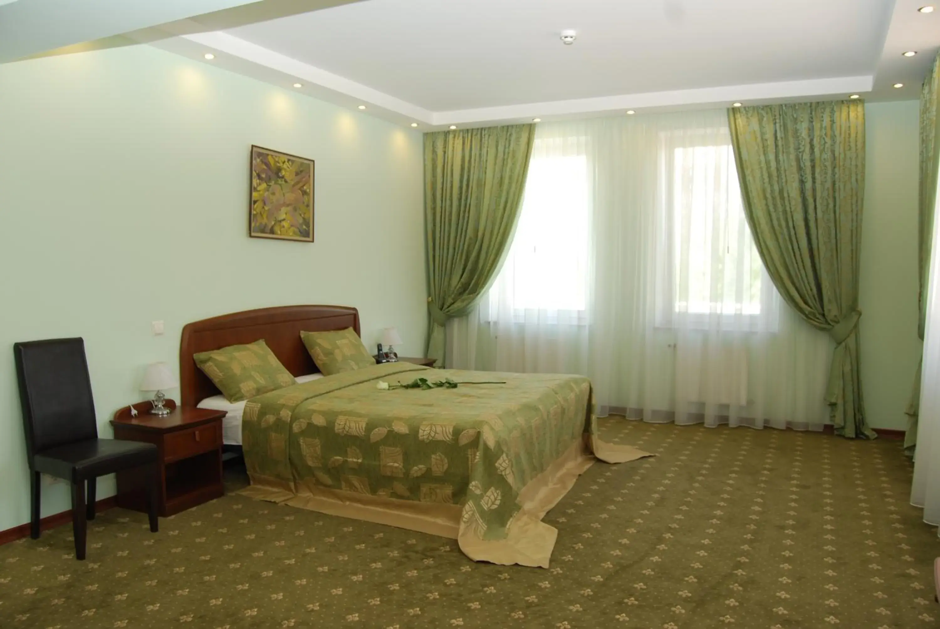 Double Room with Extra Bed in Platinum Hotel Double Room with Extra Bed in Platinum Hotel