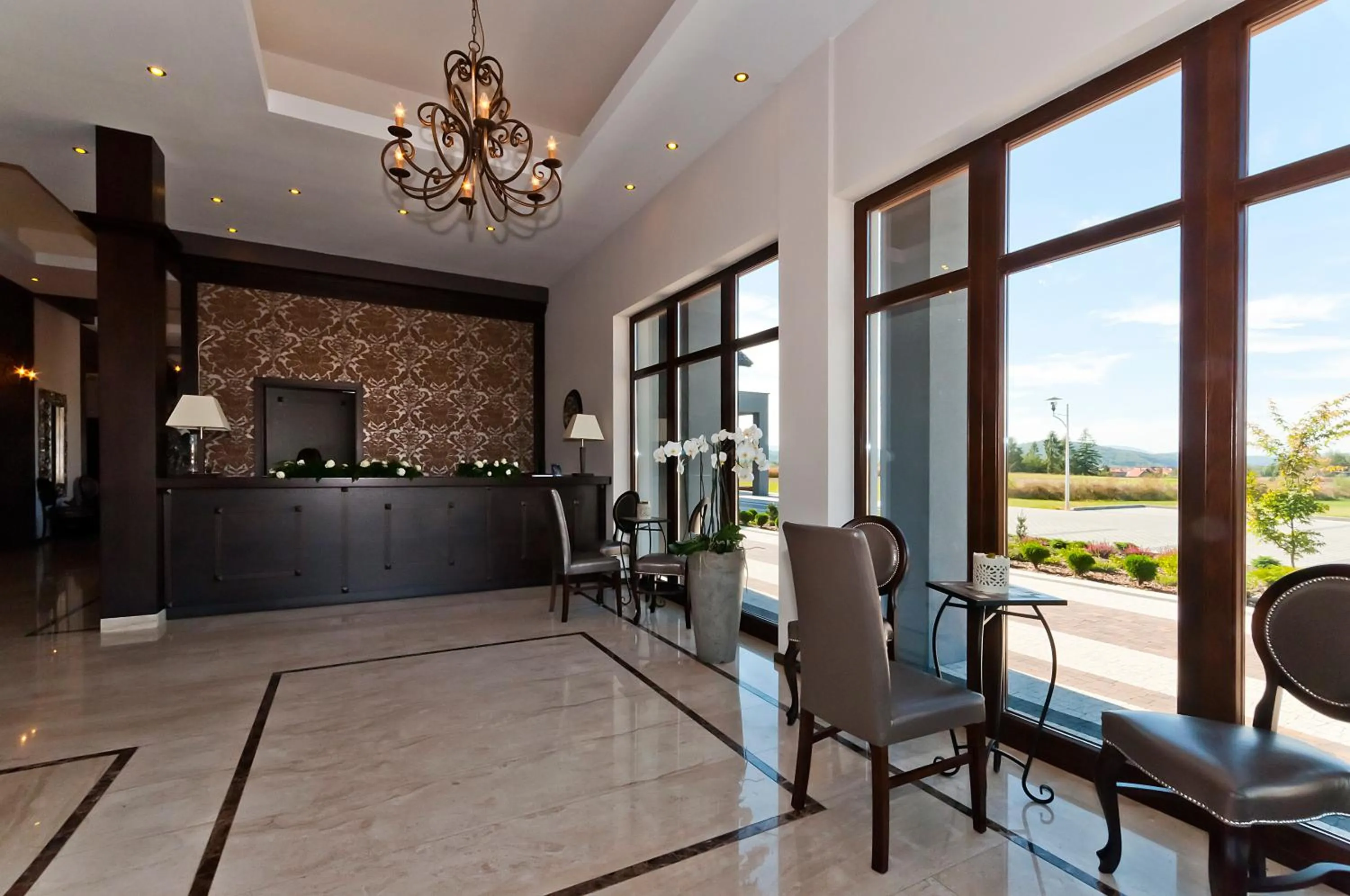 Restaurant/places to eat in Hotel Oriza