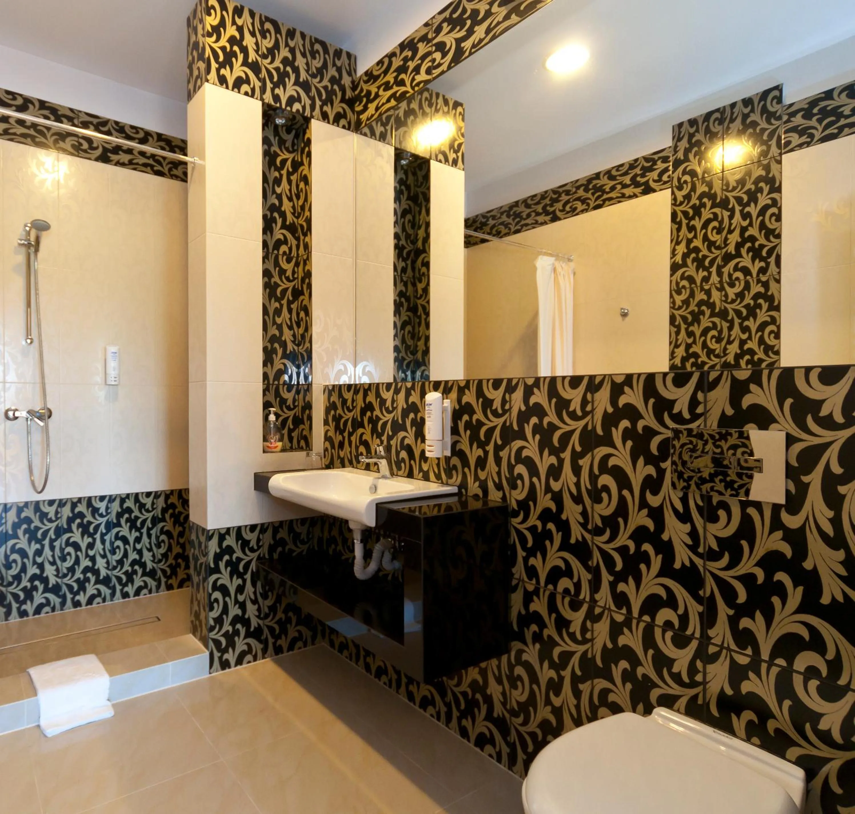 Bathroom in Hotel Oriza