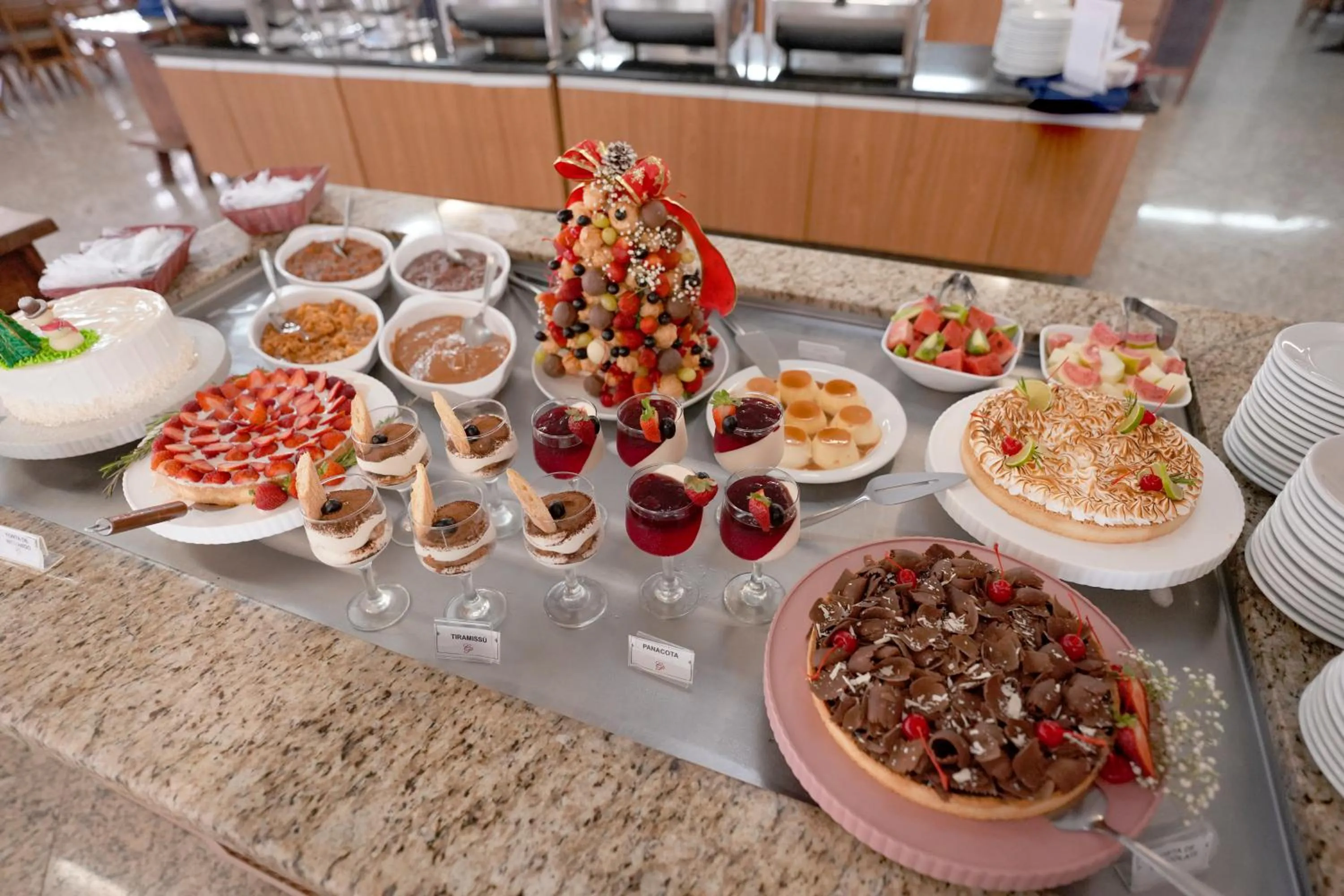 Restaurant/places to eat in Colonial Plaza Hotel Pindamonhangaba