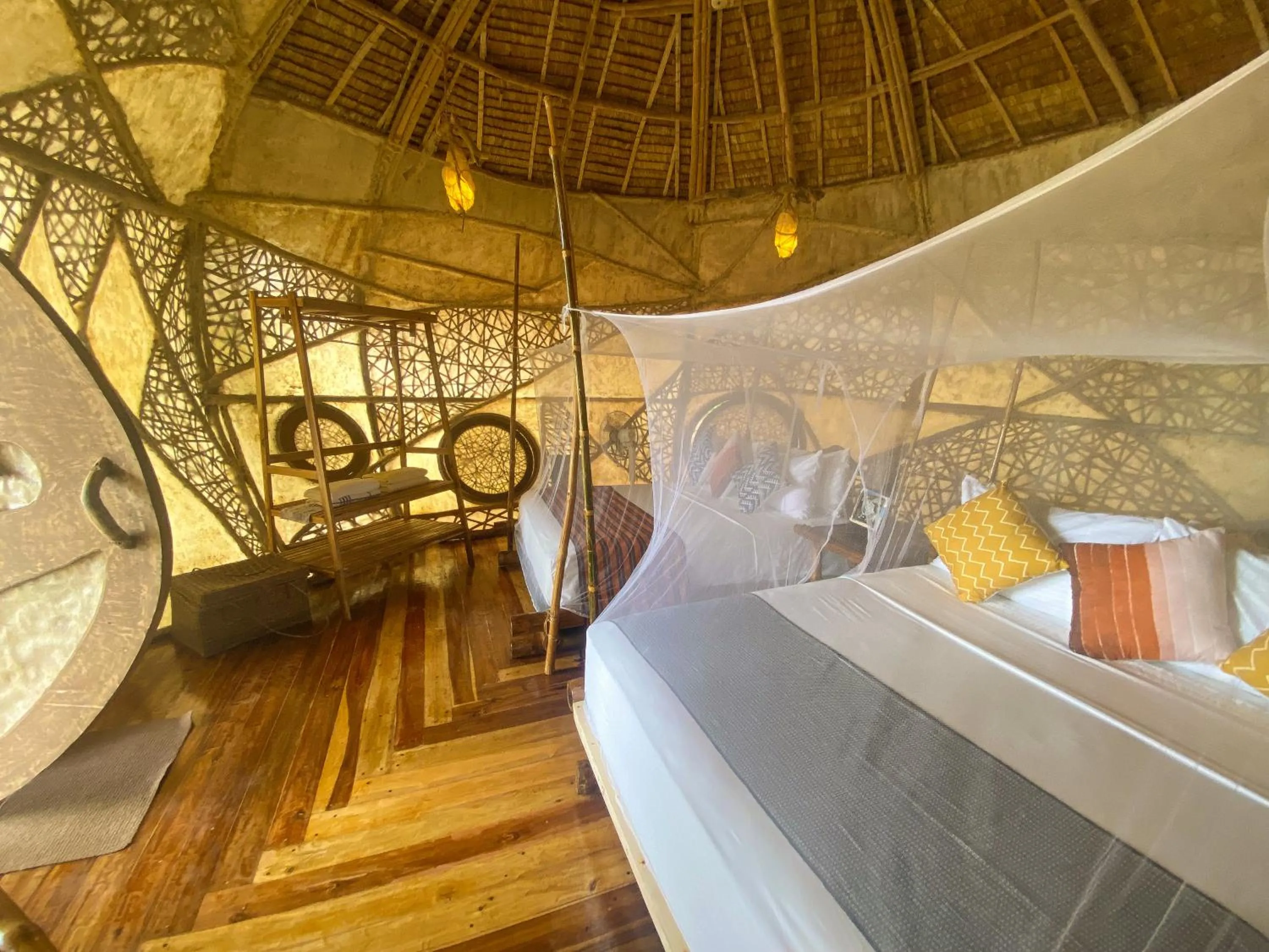 Bed in Dryft Darocotan Island