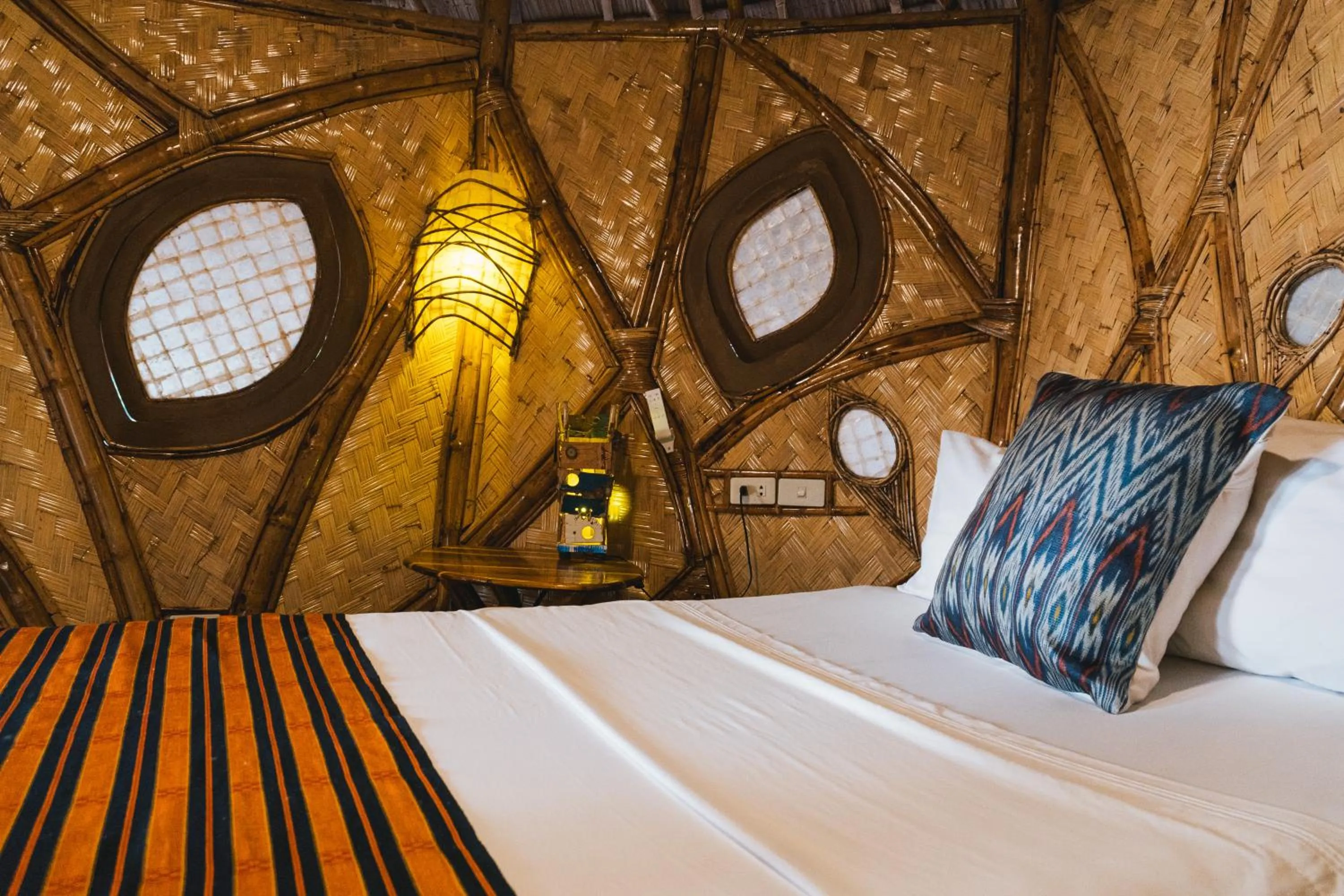 Bed in Dryft Darocotan Island