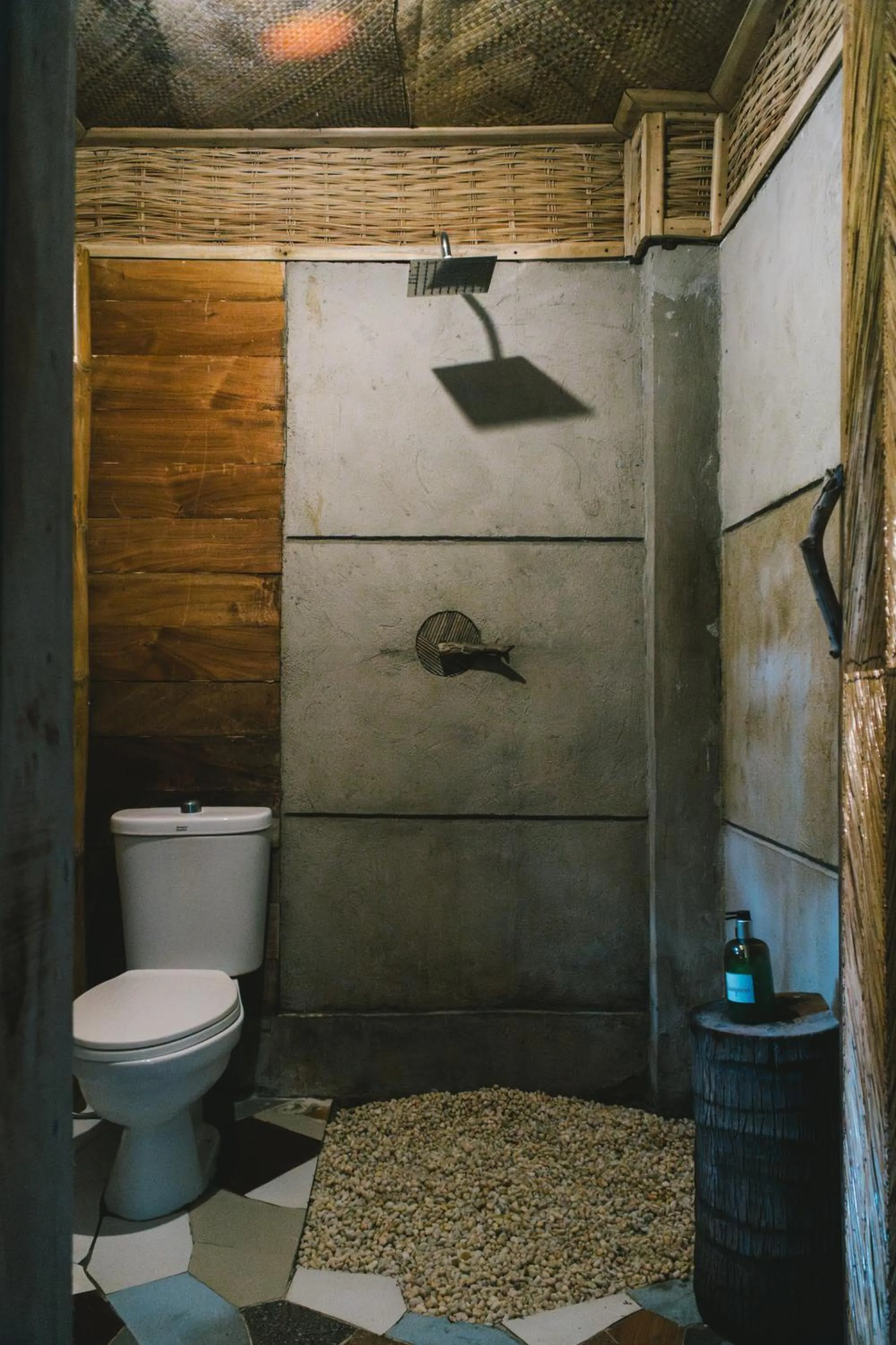 Toilet in Dryft Darocotan Island