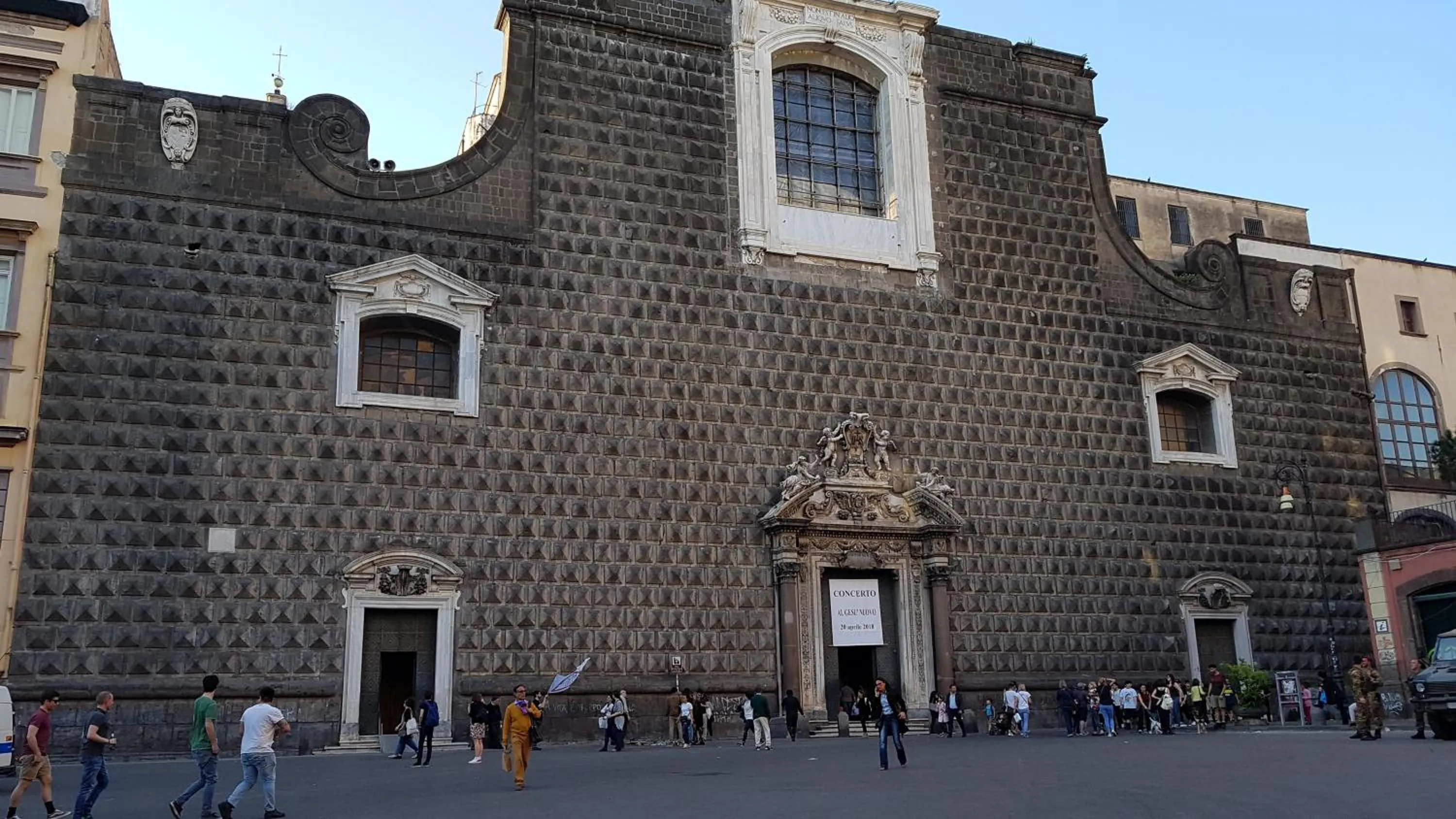 Landmark view in Metro duomo b&b