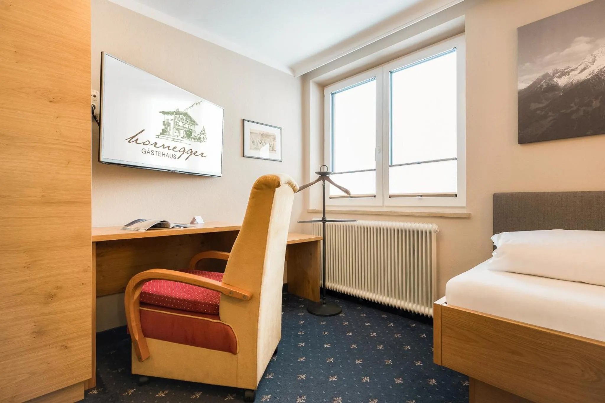 Photo of the whole room, Bed in Gästehaus Hornegger