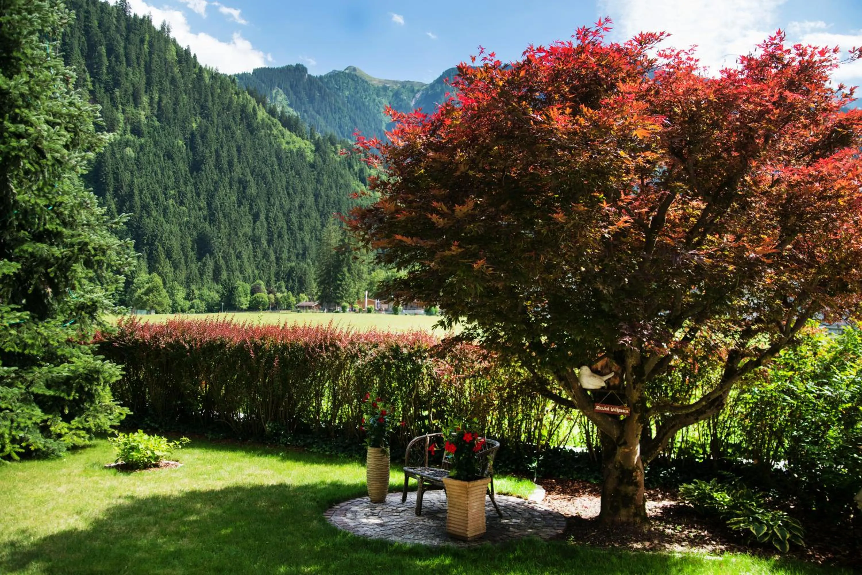 Garden in Gästehaus Hornegger