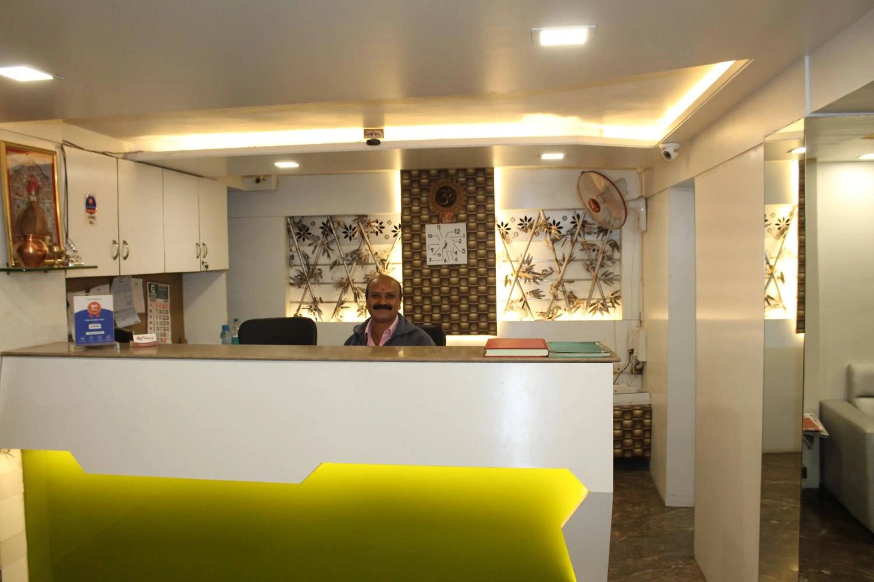 Lobby or reception in Choice Classic Hotel