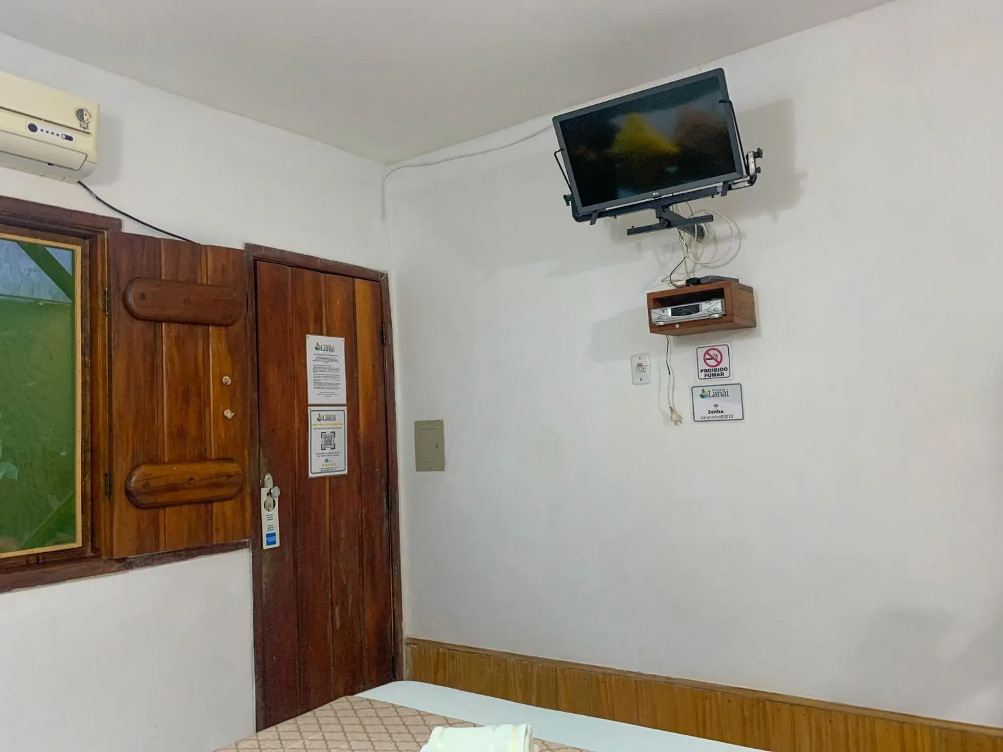 TV and multimedia in Pousada Lanai