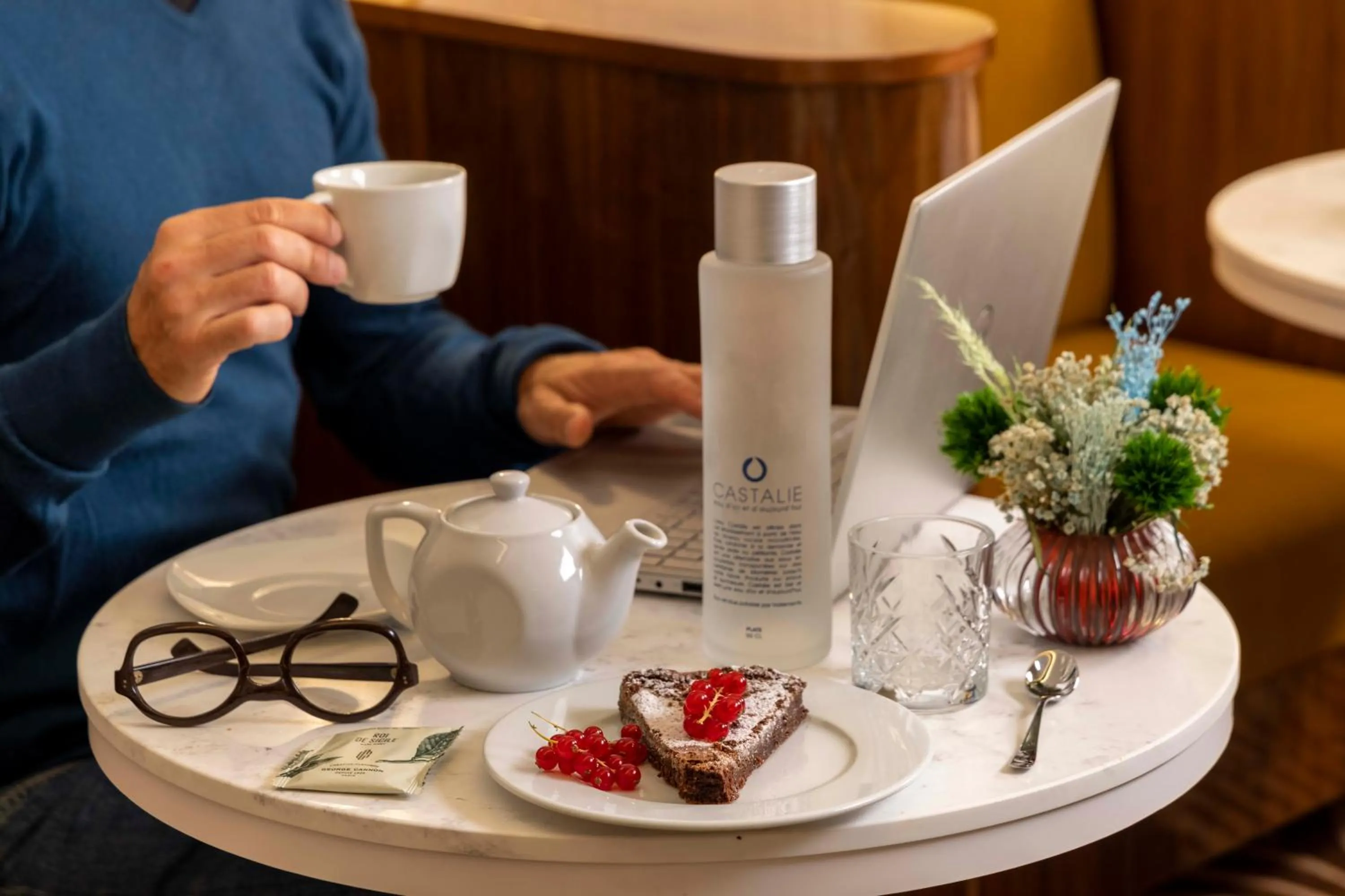 Food and drinks in Hotel Sleeping Belle - Gare de Lyon Bastille