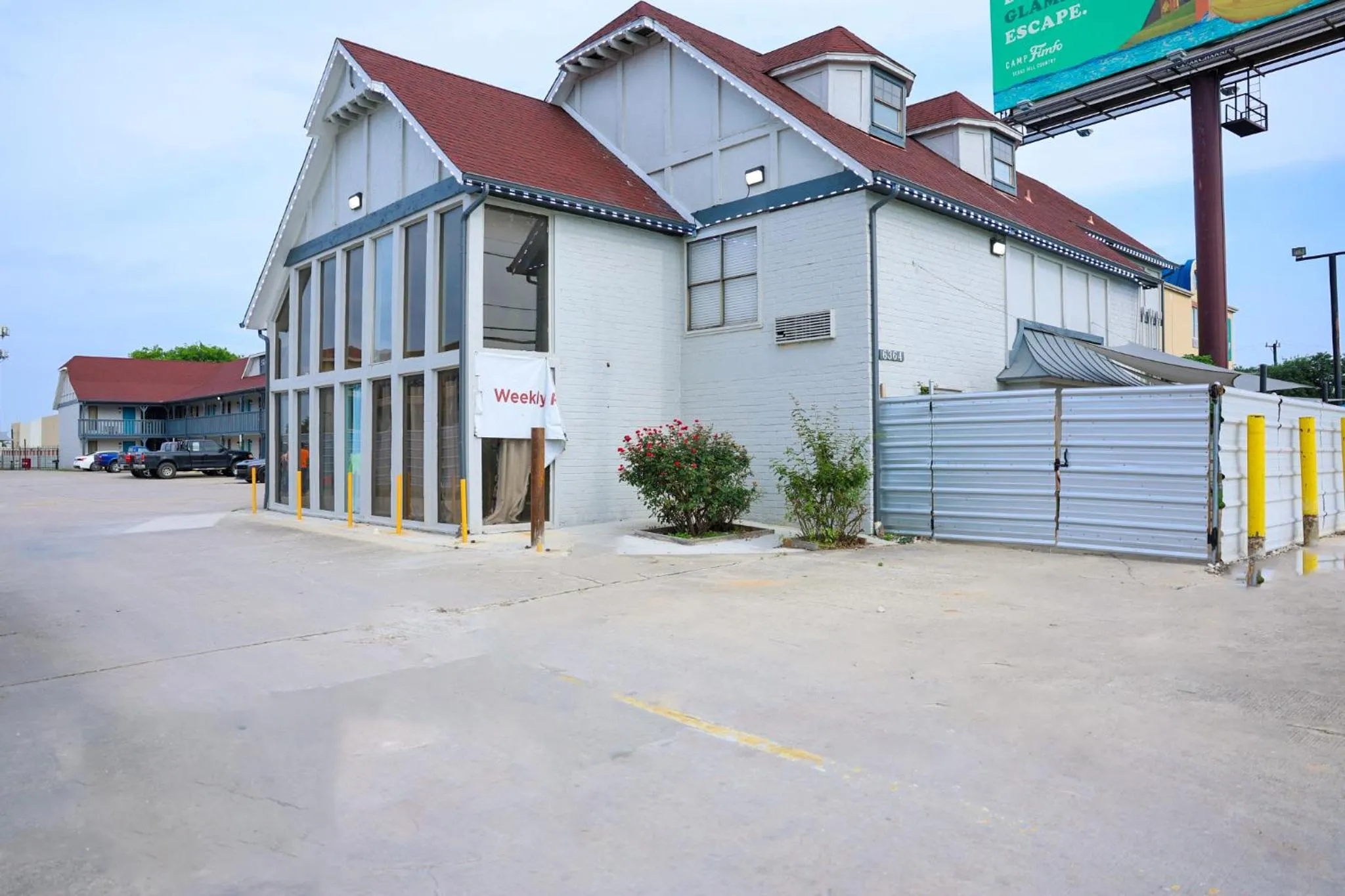 Property building in Rittiman Inn and Suites