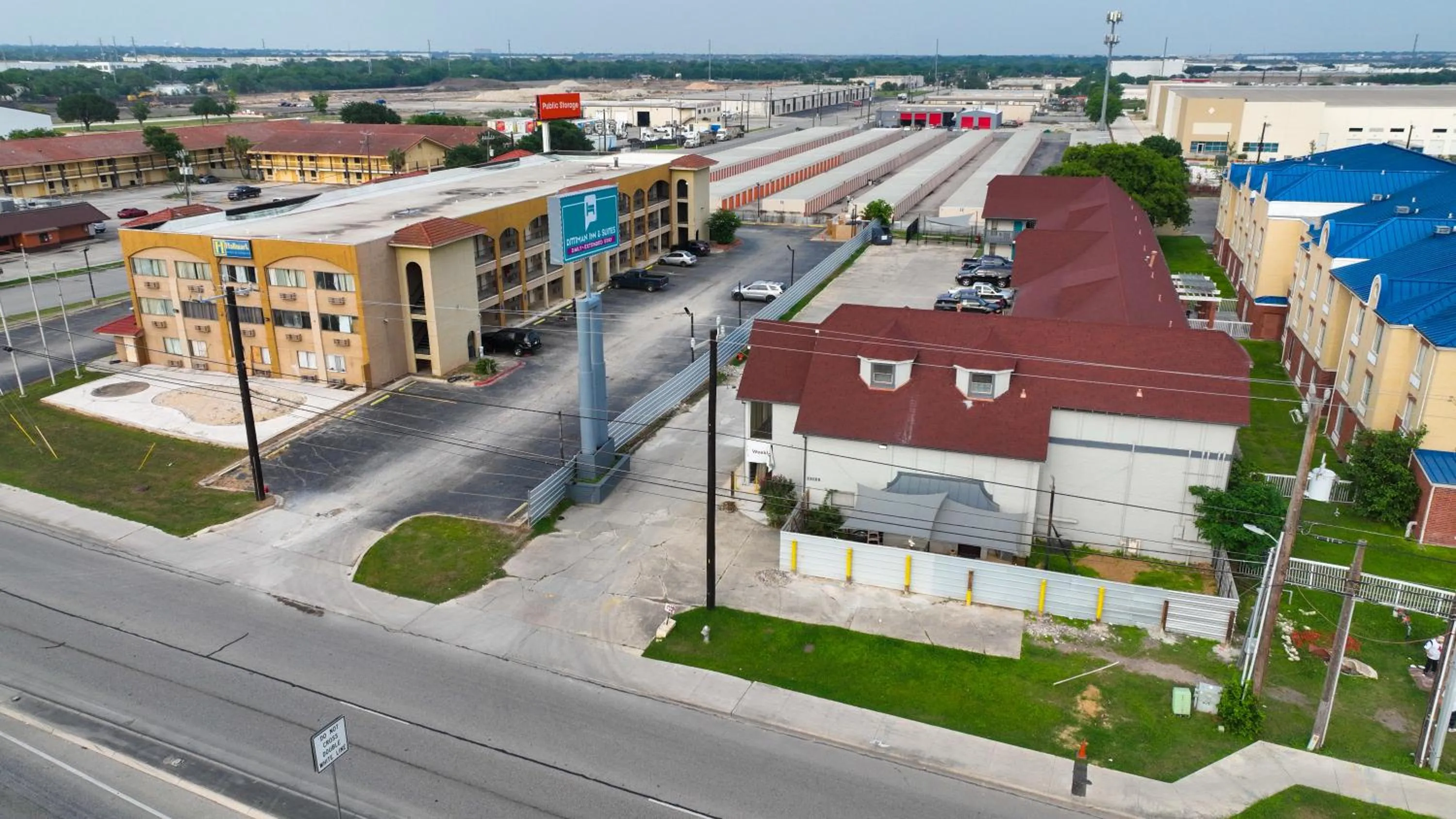 Property building in Rittiman Inn and Suites