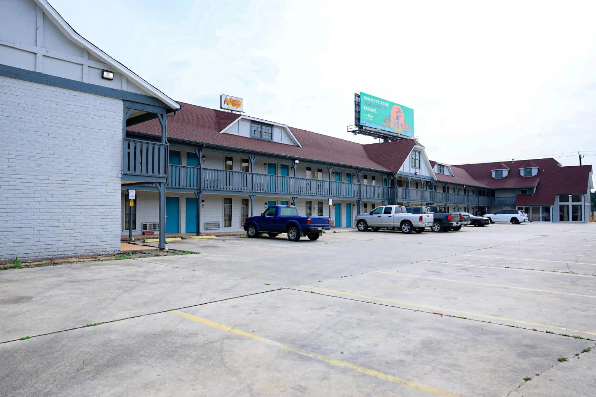 Property building in Rittiman Inn and Suites