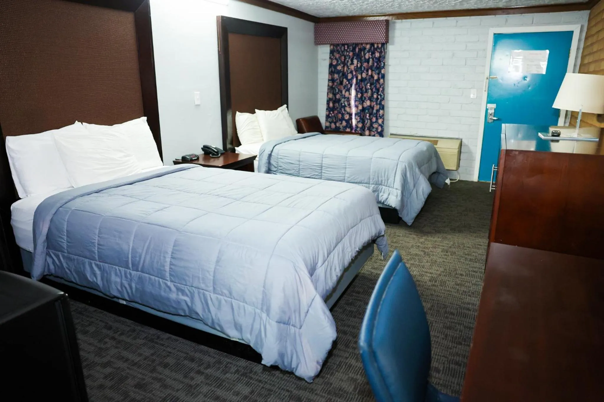 Bed in Rittiman Inn and Suites