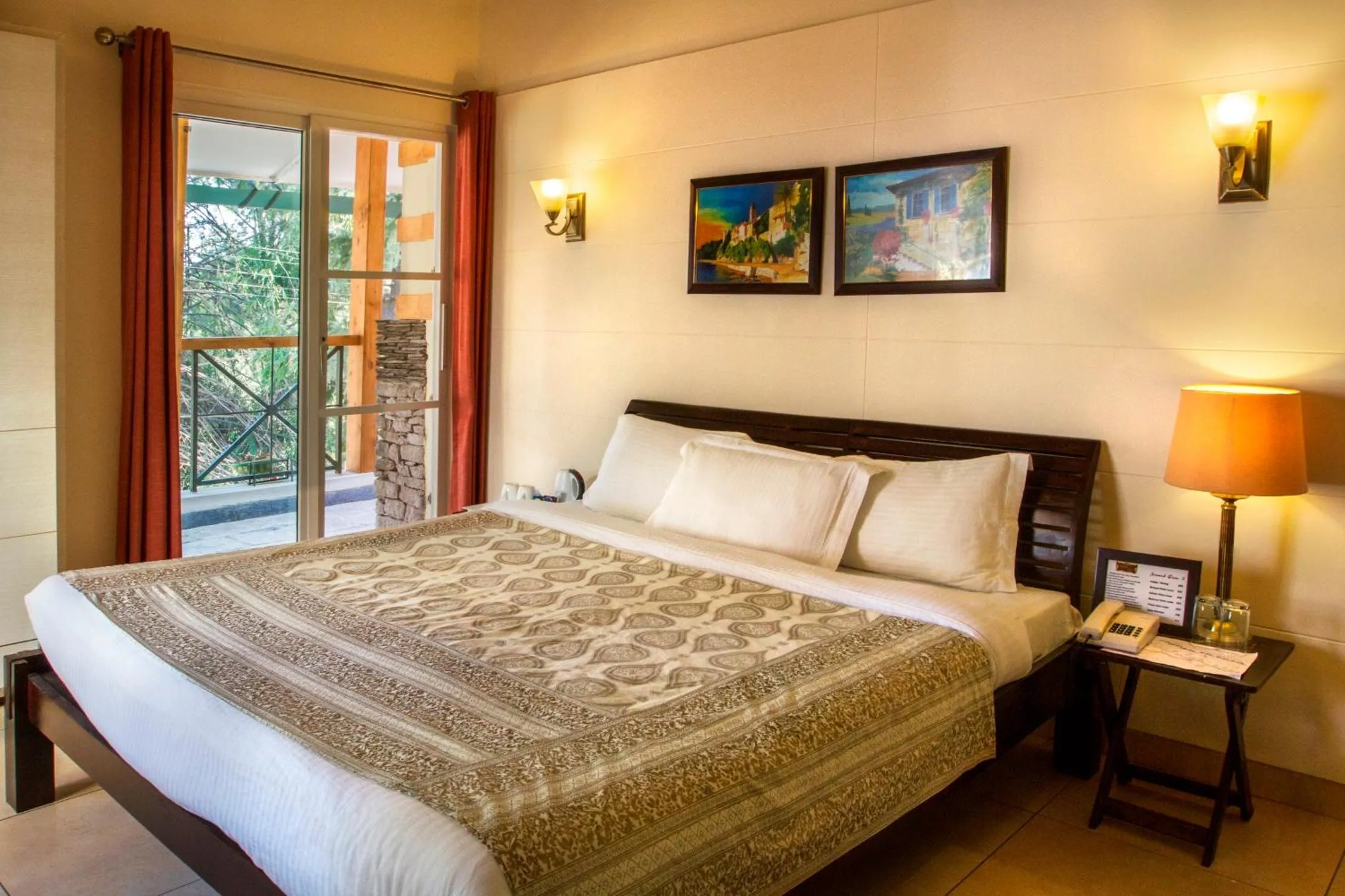 Bedroom, Bed in Lamrin Norwood Green Palampur, Himachal Pradesh
