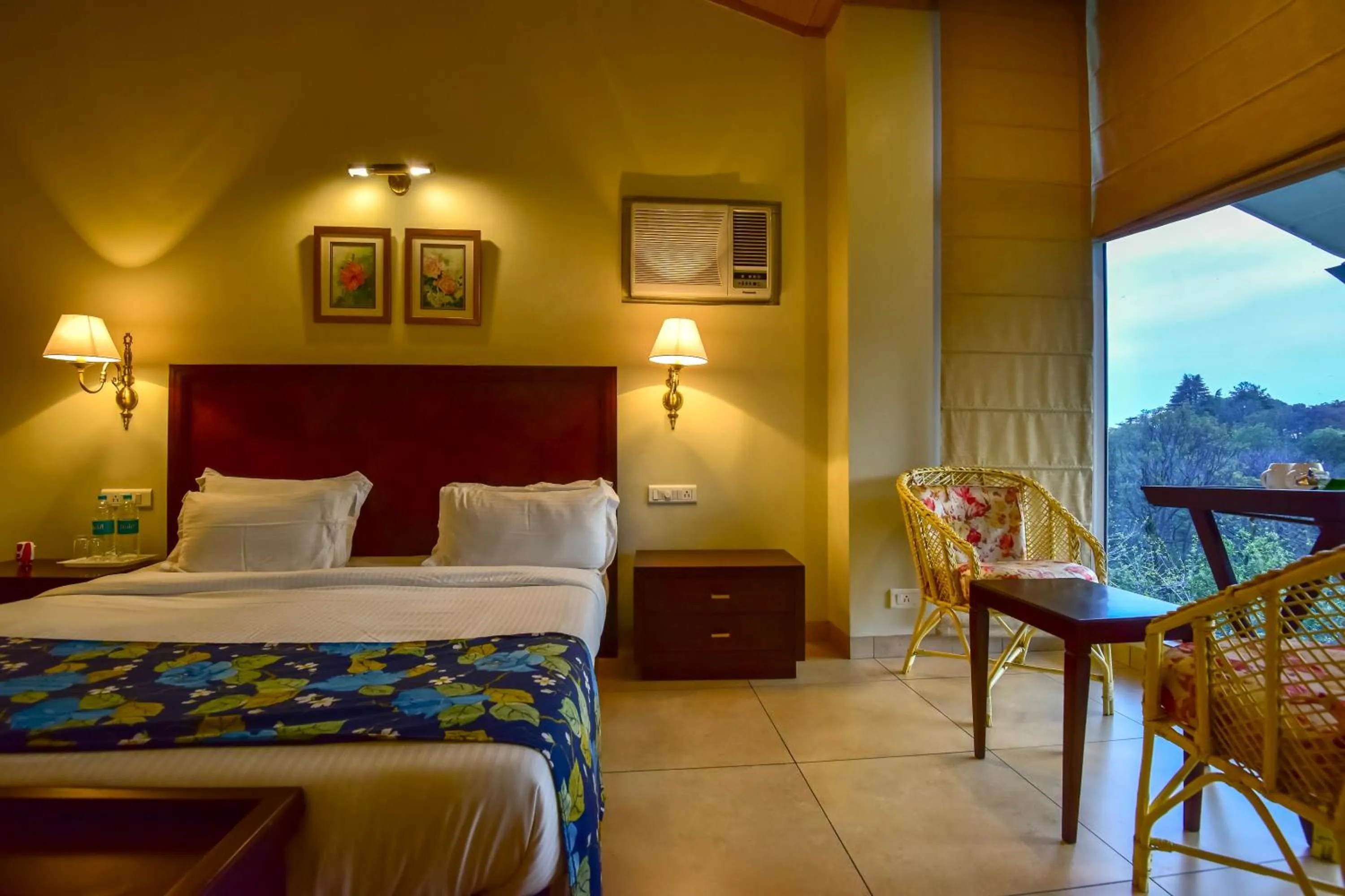 Bedroom, Bed in Lamrin Norwood Green Palampur, Himachal Pradesh