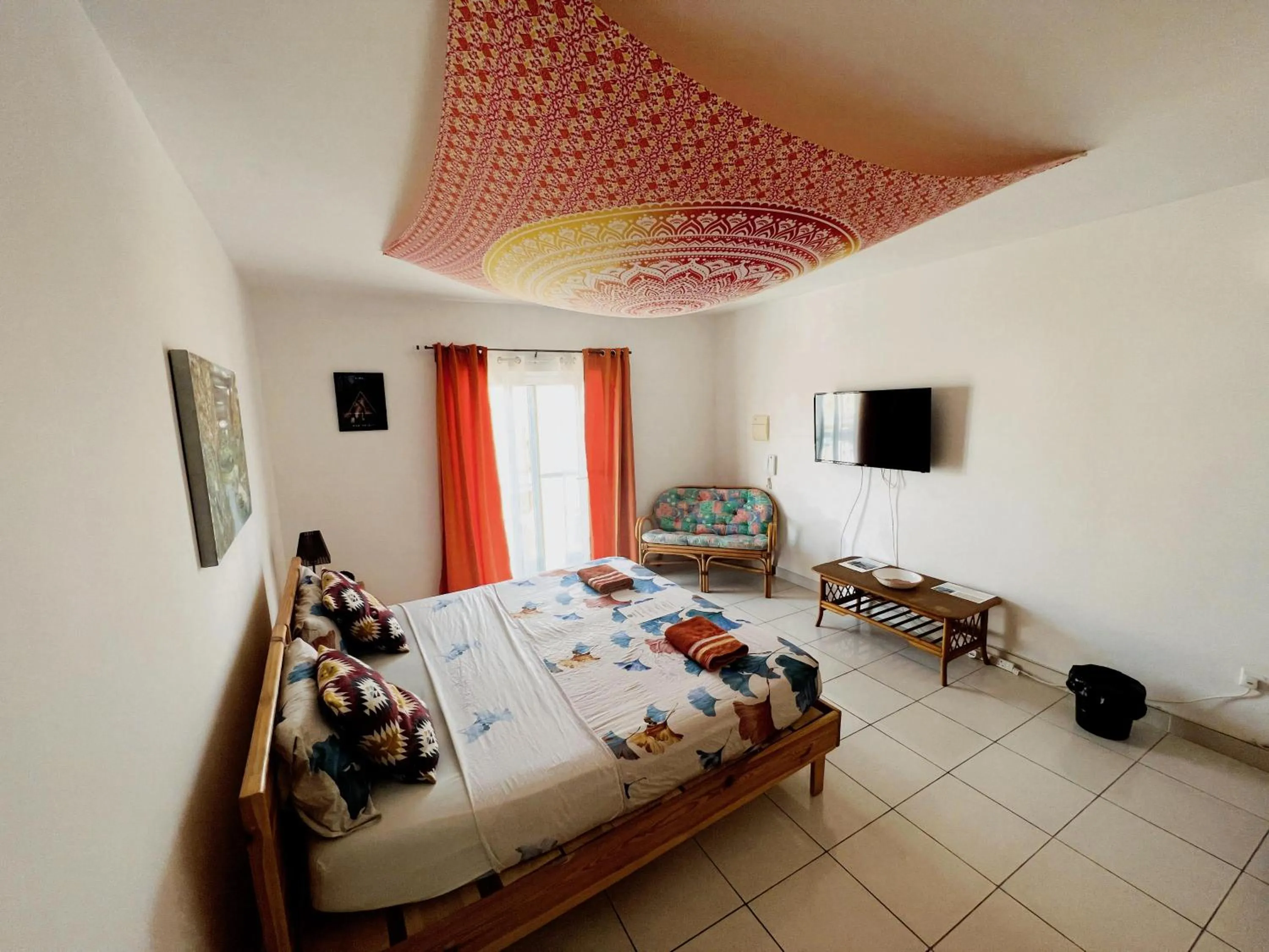 Bedroom, Bed in All Nations Holiday Home