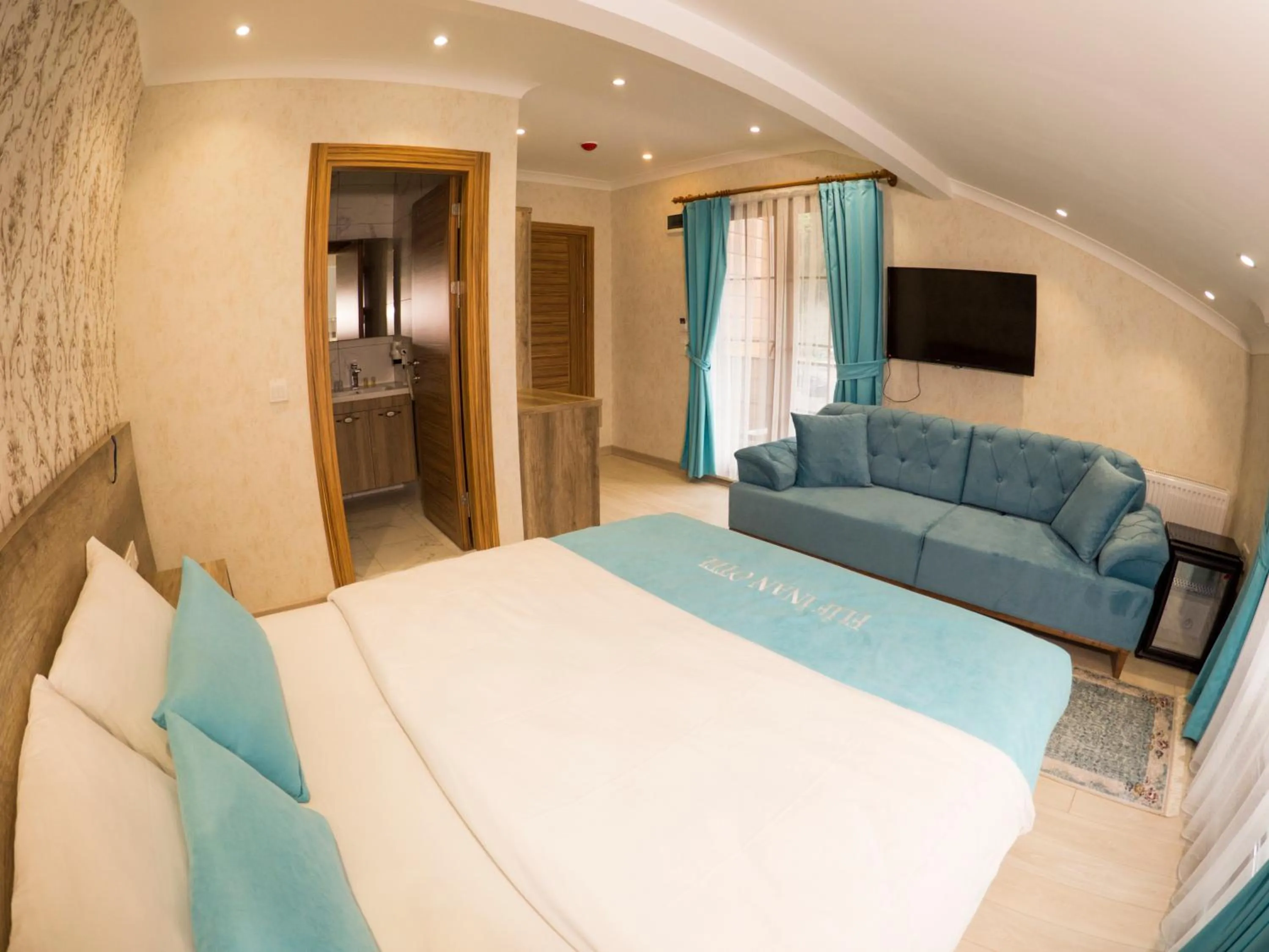 Photo of the whole room, Bed in Elif Inan Hotel