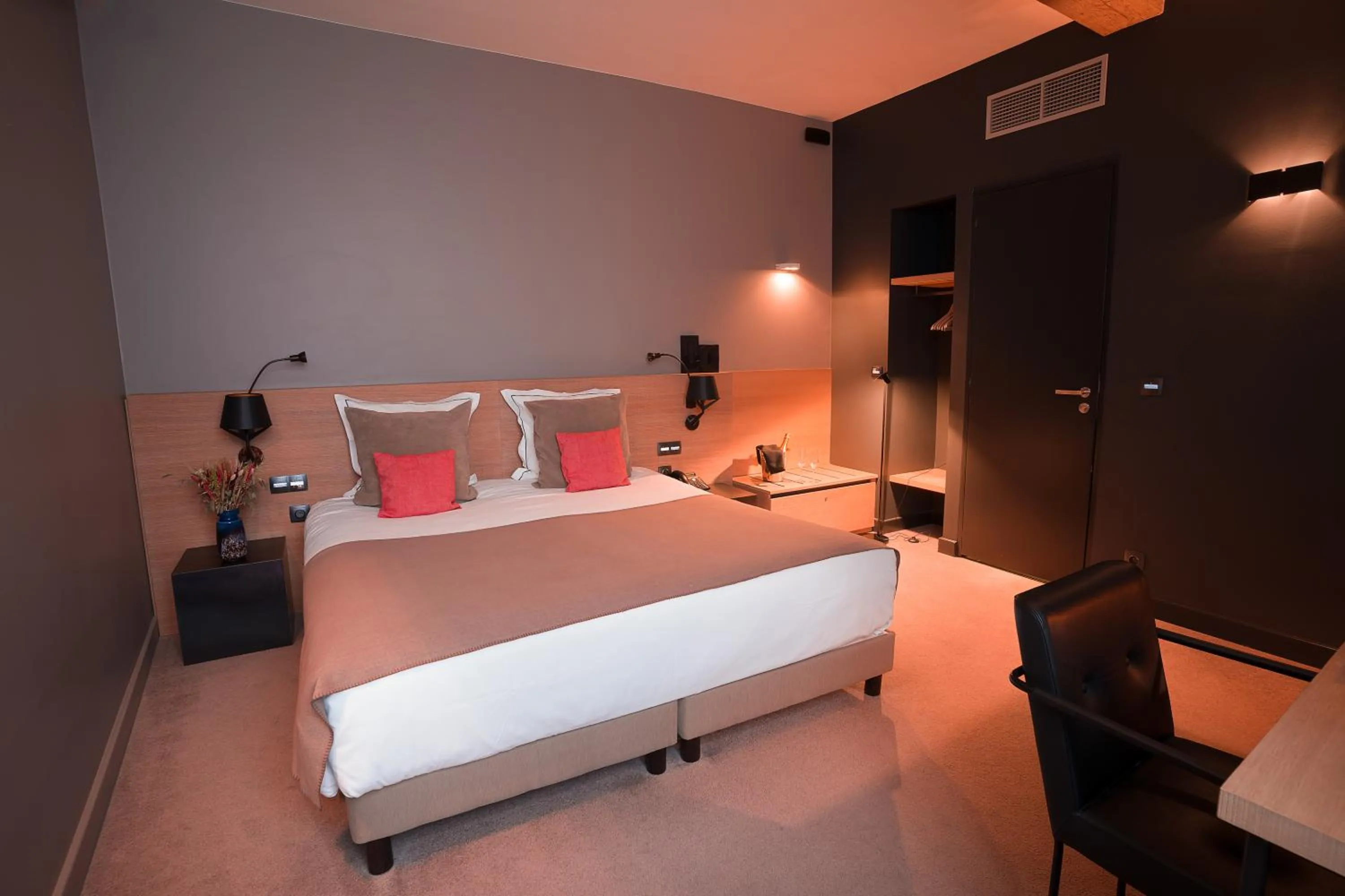 Bed in Hotel Neuvice