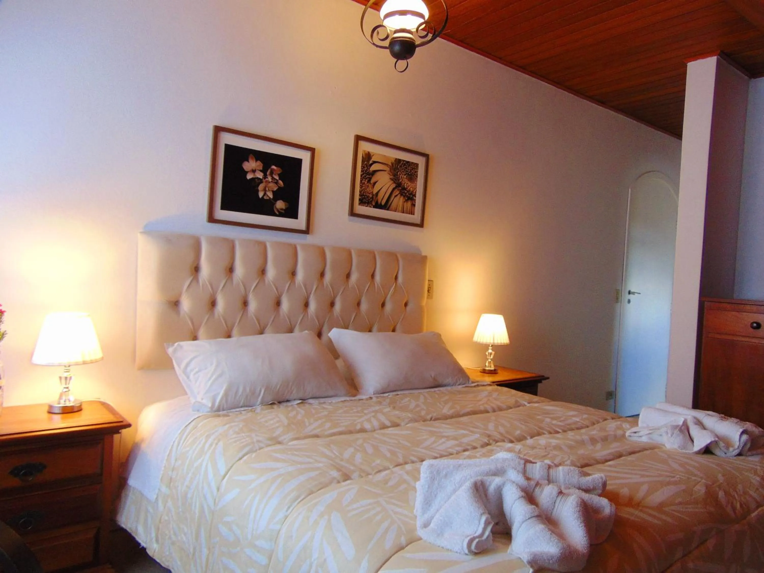 Bedroom, Bed in Pousada Village Por do Sol by Concavus