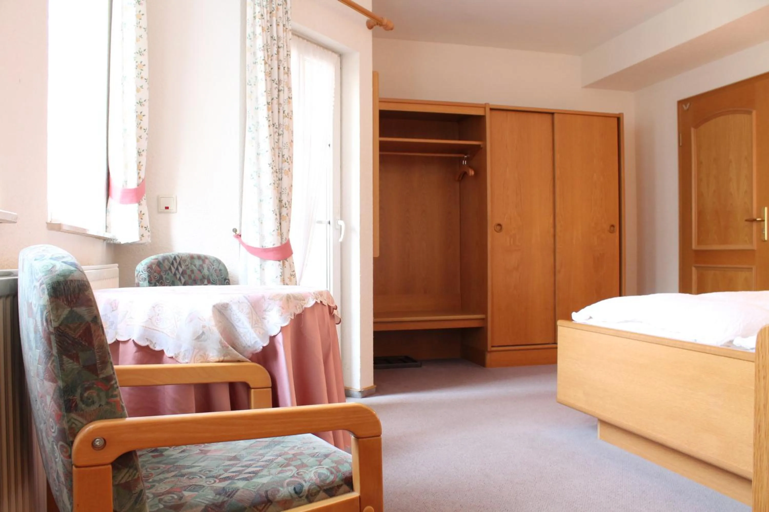 Day, Bed in Hotel Garni Lindenmühle
