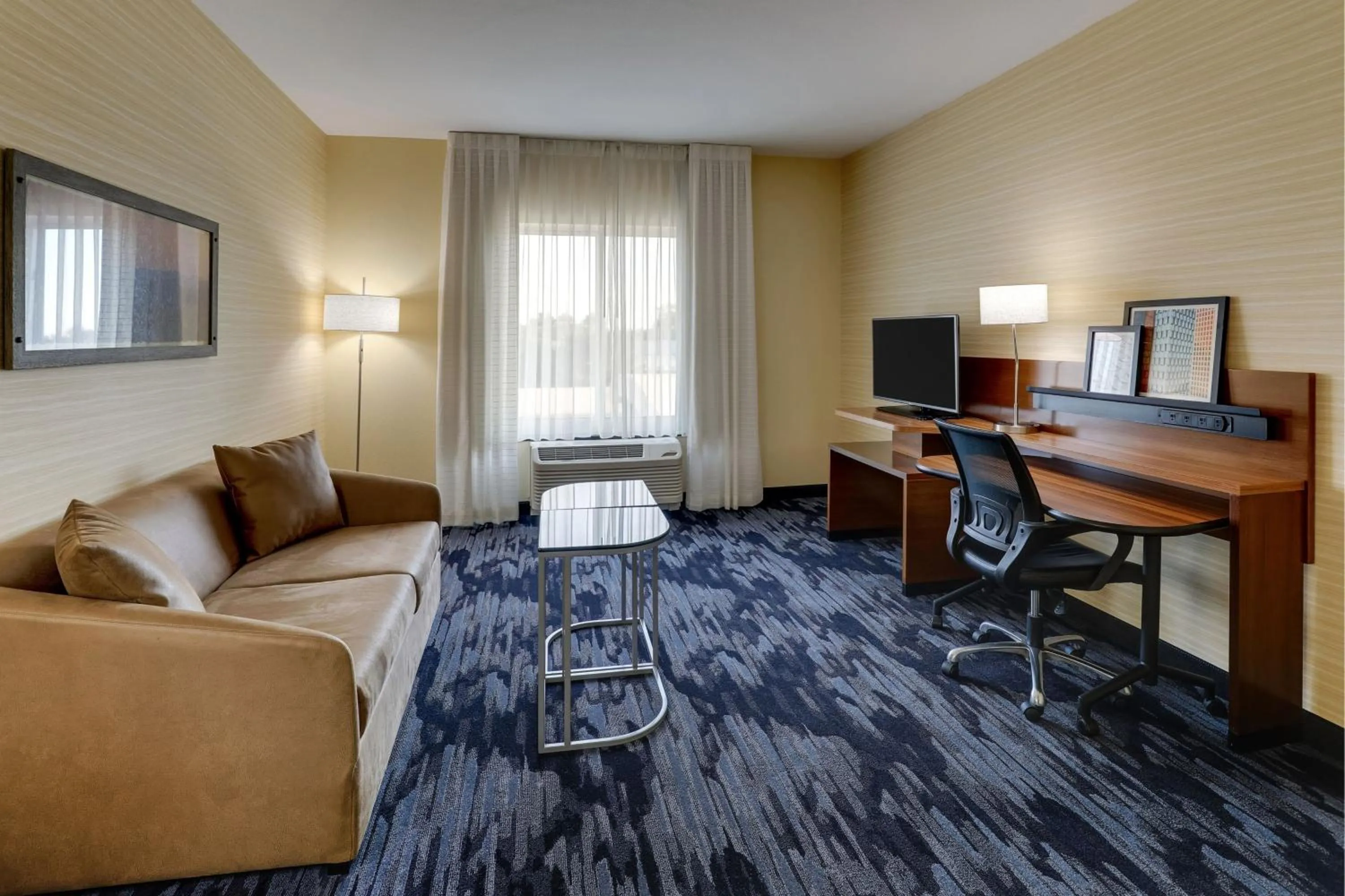 Photo of the whole room in Fairfield Inn and Suites Hutchinson