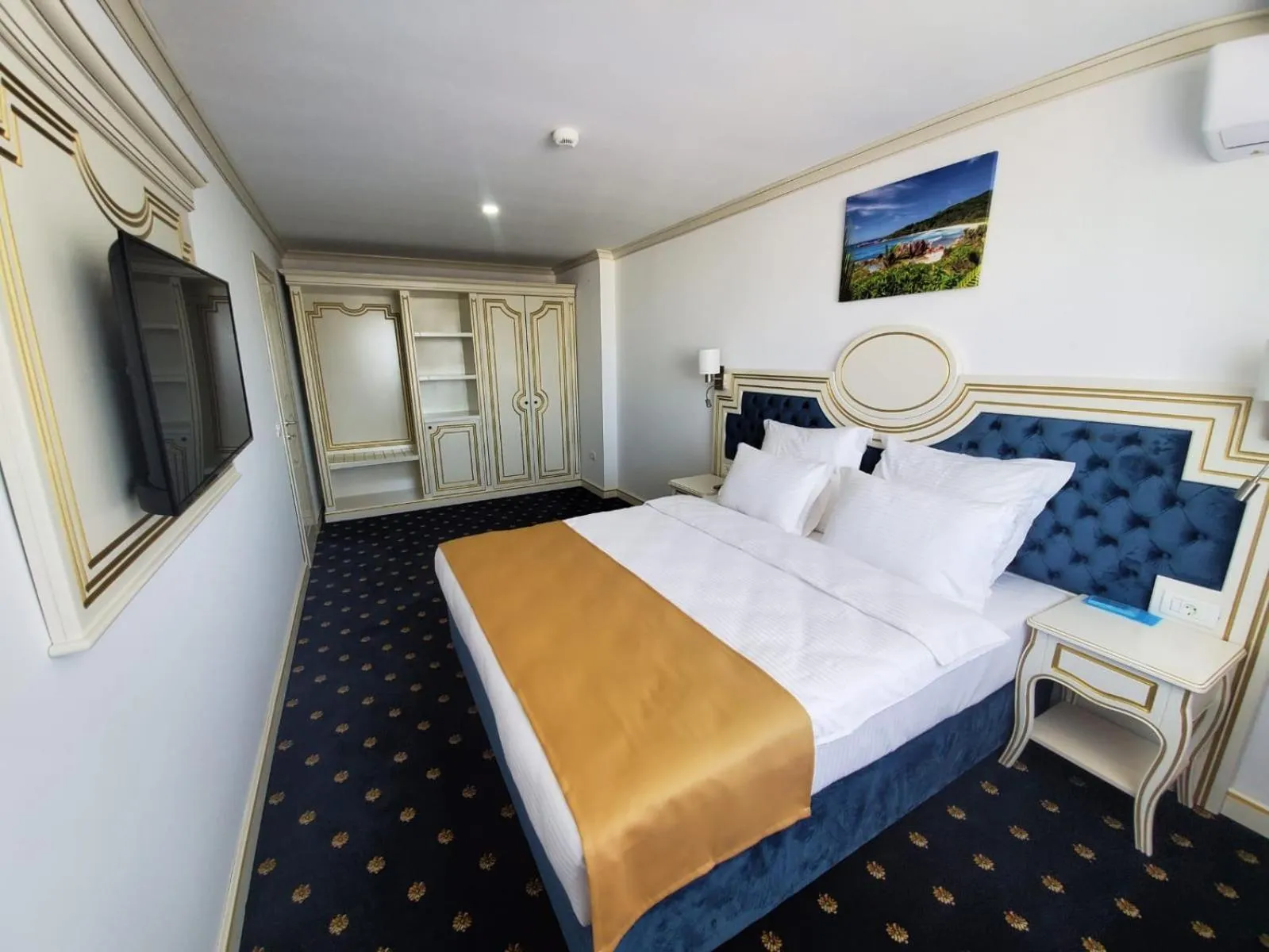 Bedroom, Bed in Hotel Terra