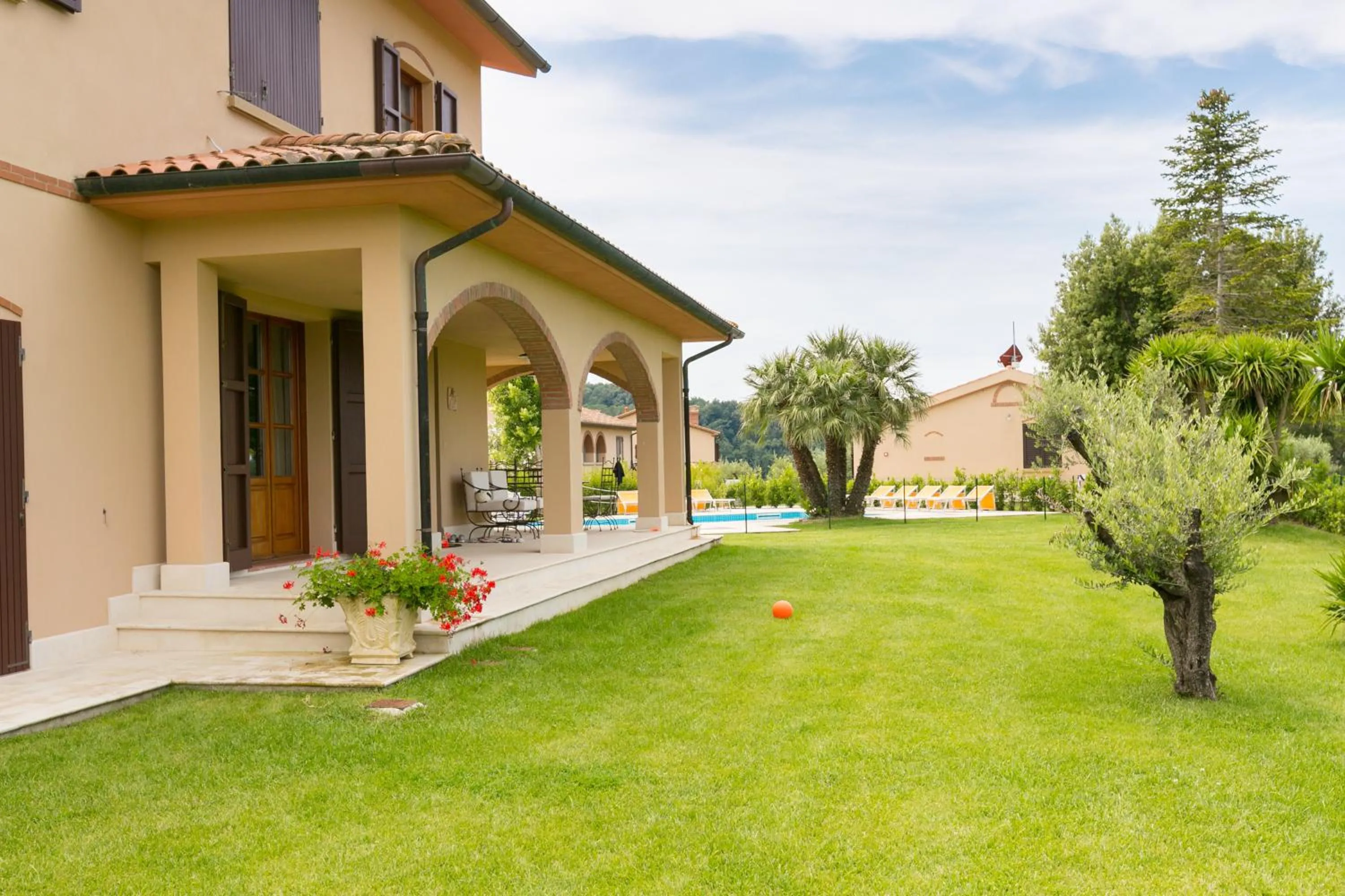Garden in VILLA LIGUSTRO