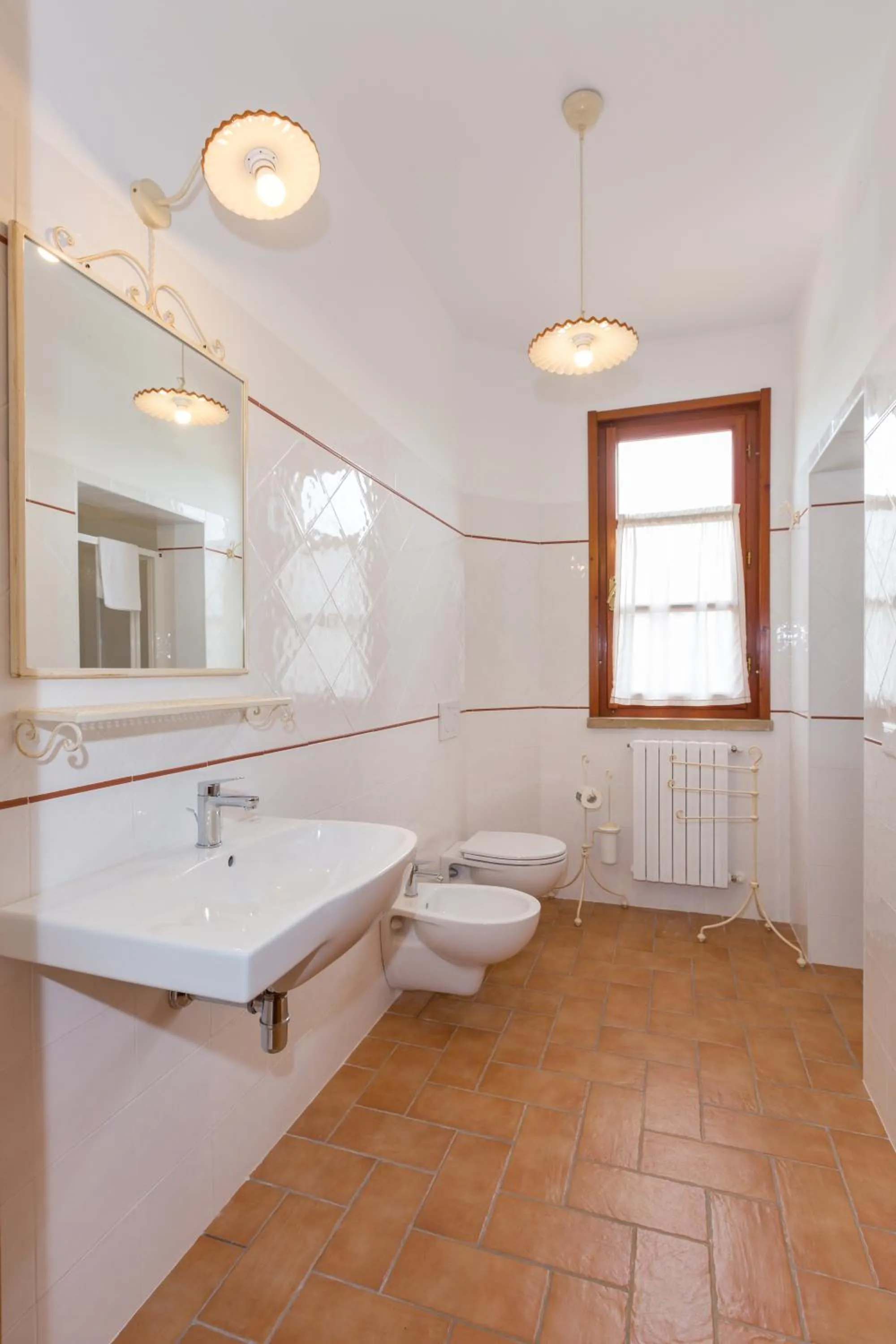 Shower in VILLA LIGUSTRO