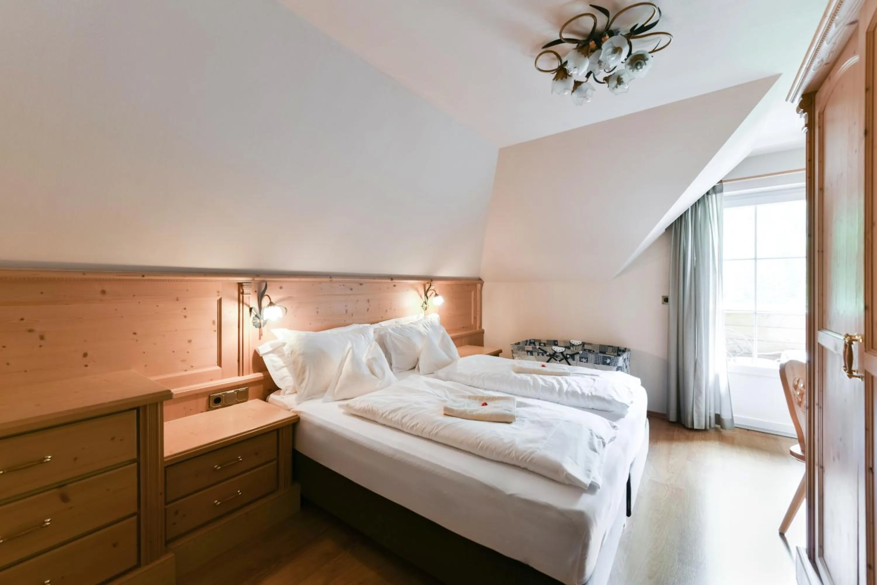 Bed in Wellness Residence Villa Leck