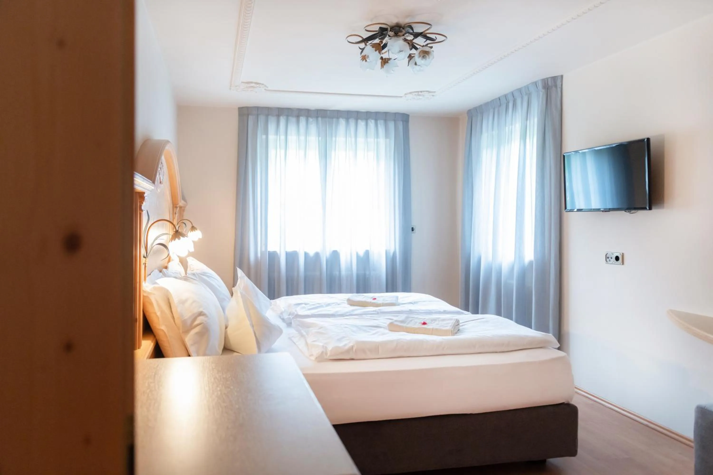 Bed in Wellness Residence Villa Leck