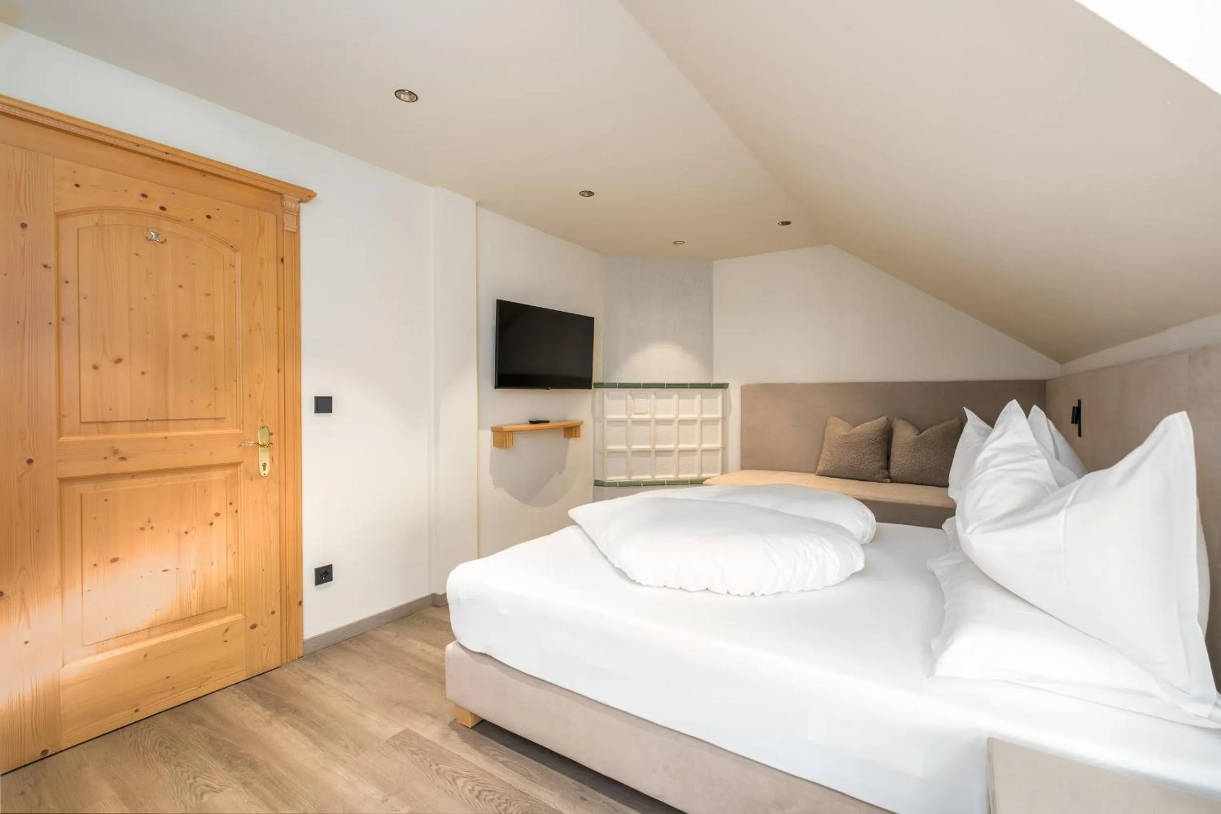 Bed in Wellness Residence Villa Leck