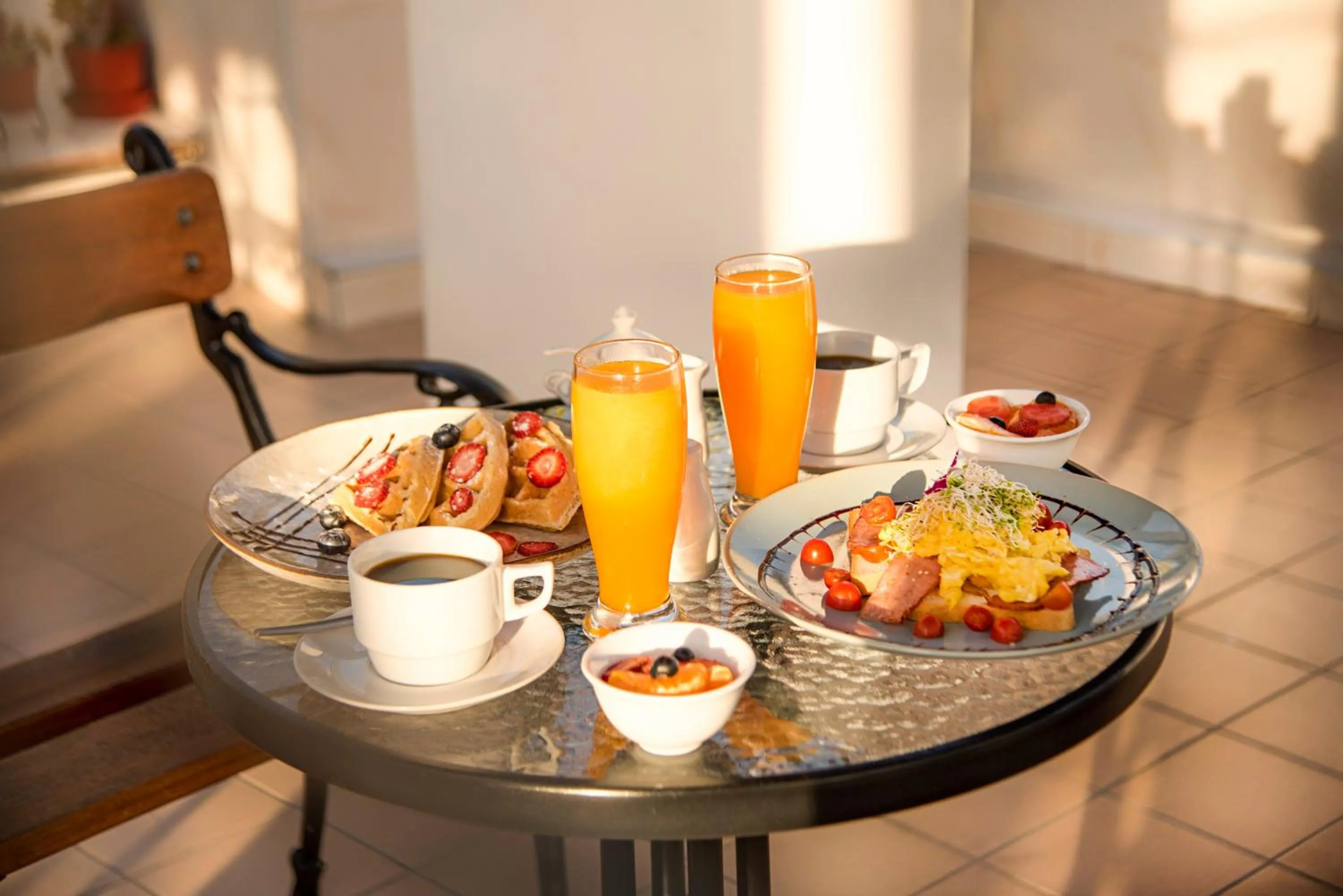 Food and drinks in Hotel Benavides