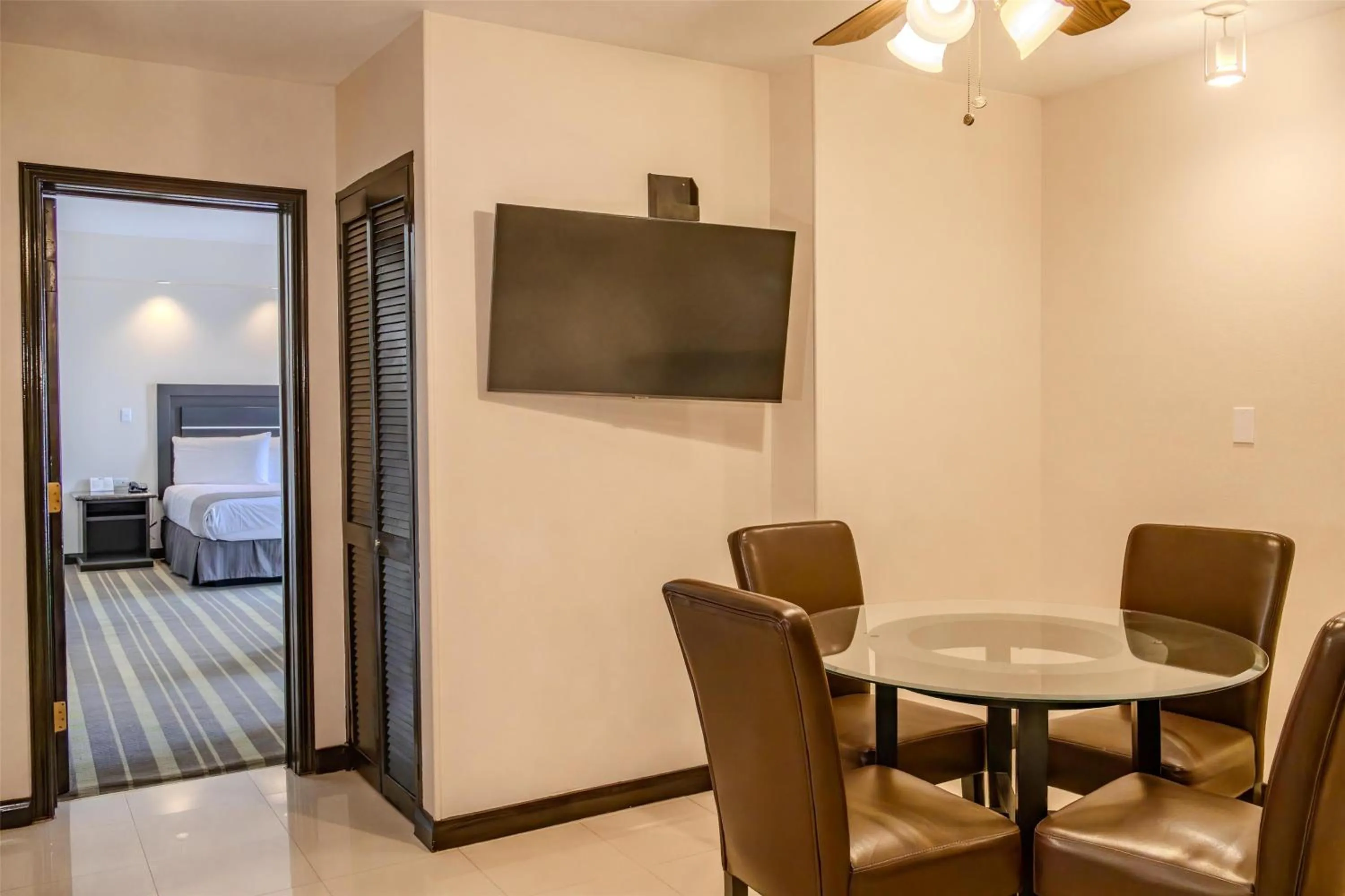 Photo of the whole room in Best Western Hotel Plaza Matamoros