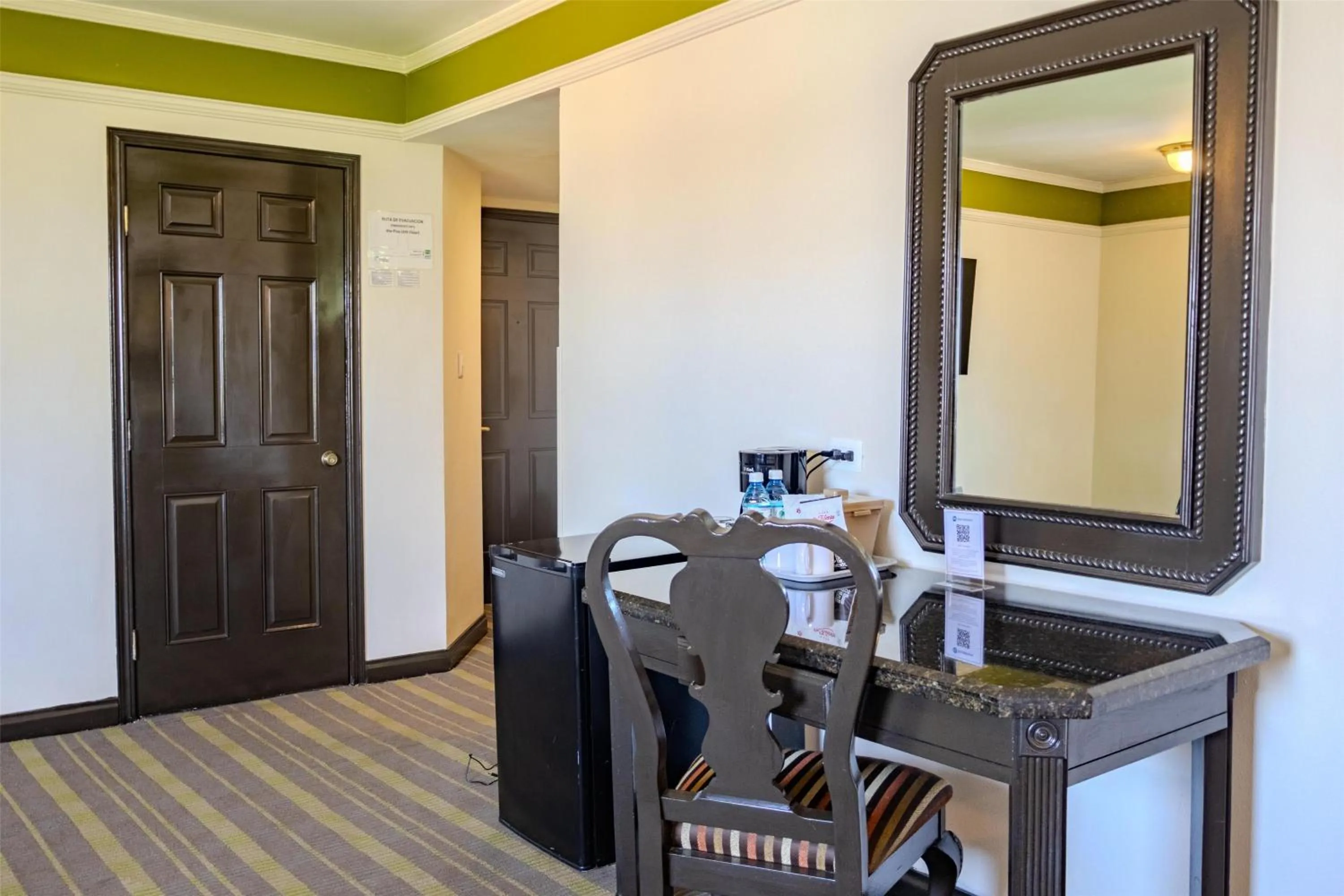 Bedroom in Best Western Hotel Plaza Matamoros