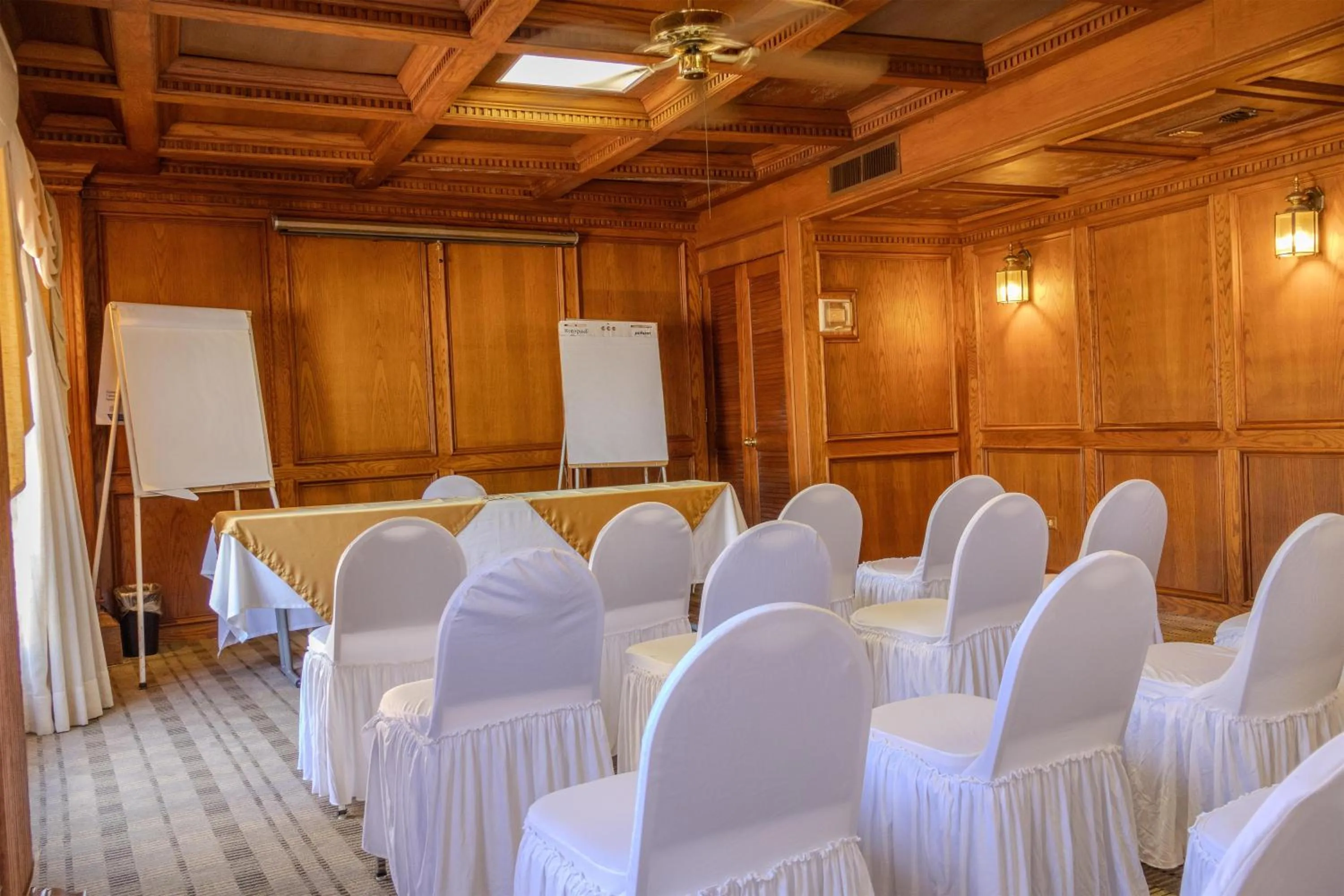 Meeting/conference room in Best Western Hotel Plaza Matamoros
