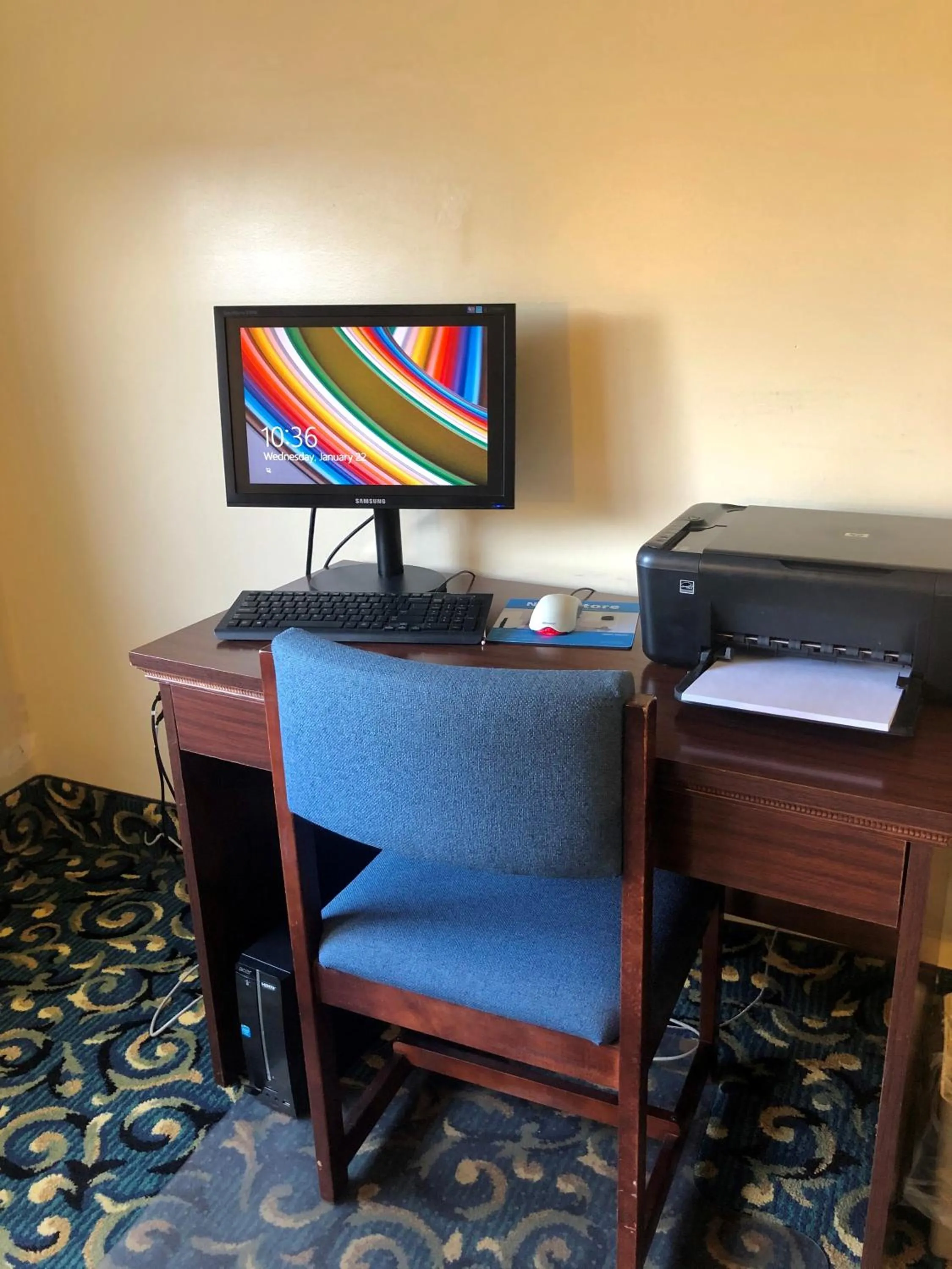 Business facilities in Ramada Limited - Mount Sterling