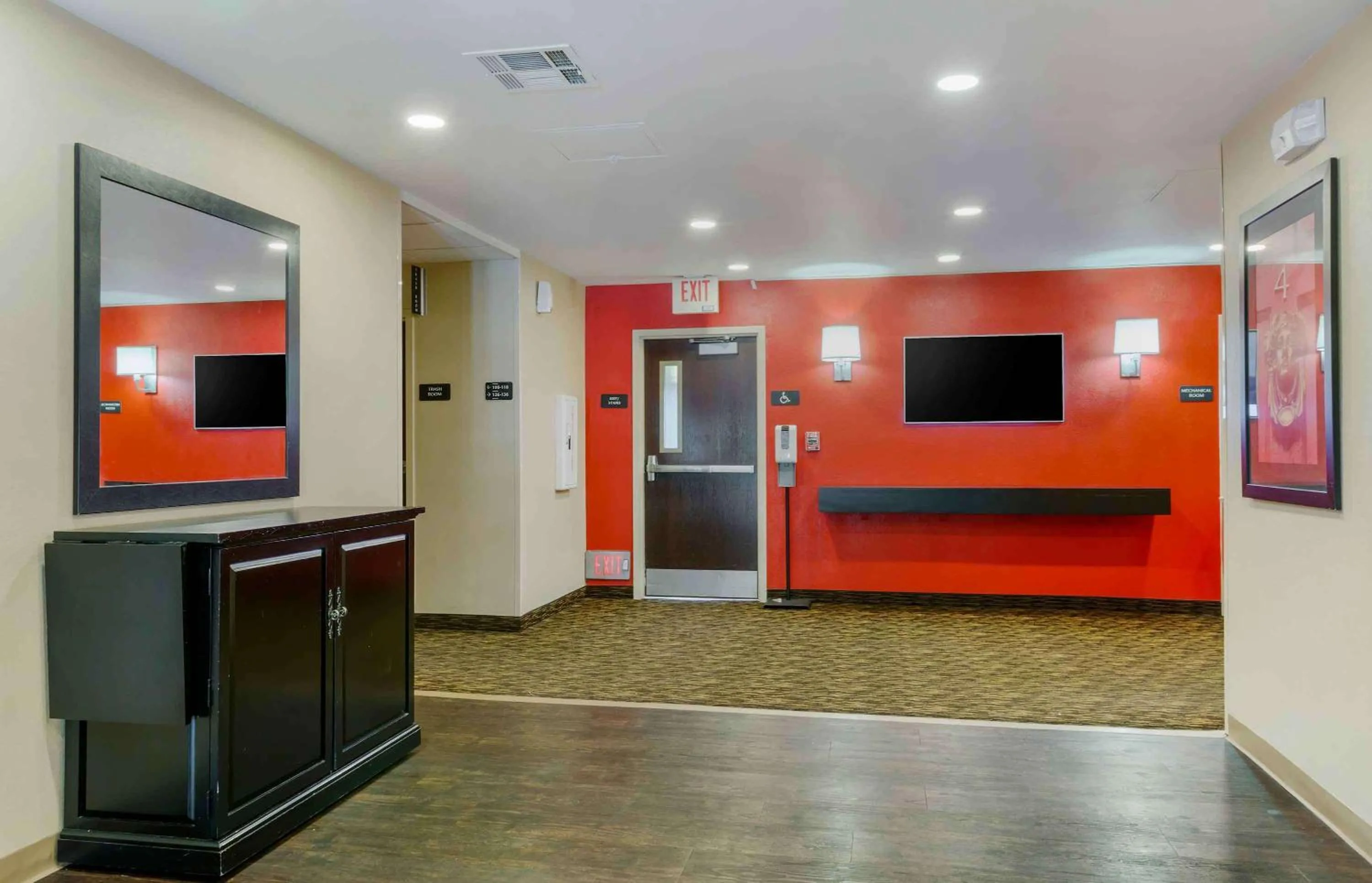 Lobby or reception in Extended Stay America Suites - Phoenix - Airport