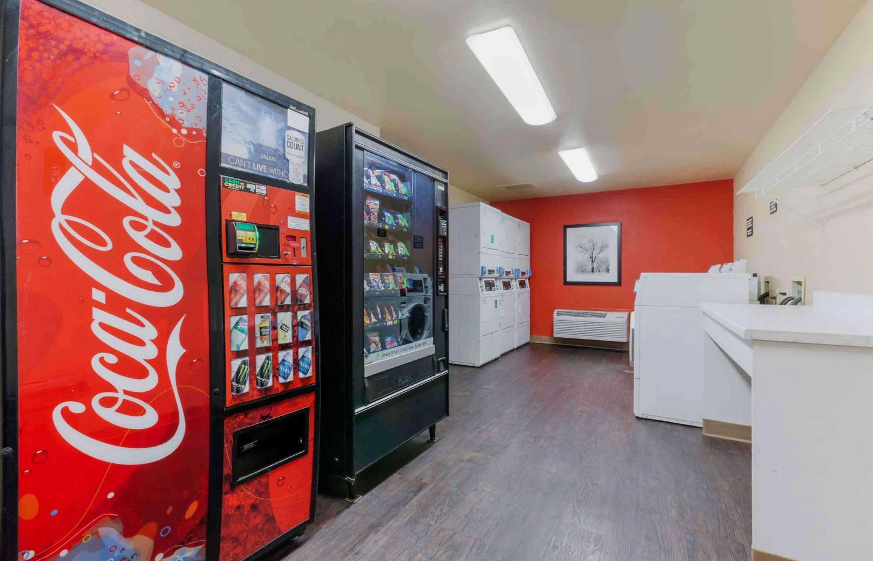 Property building in Extended Stay America Suites - Phoenix - Airport