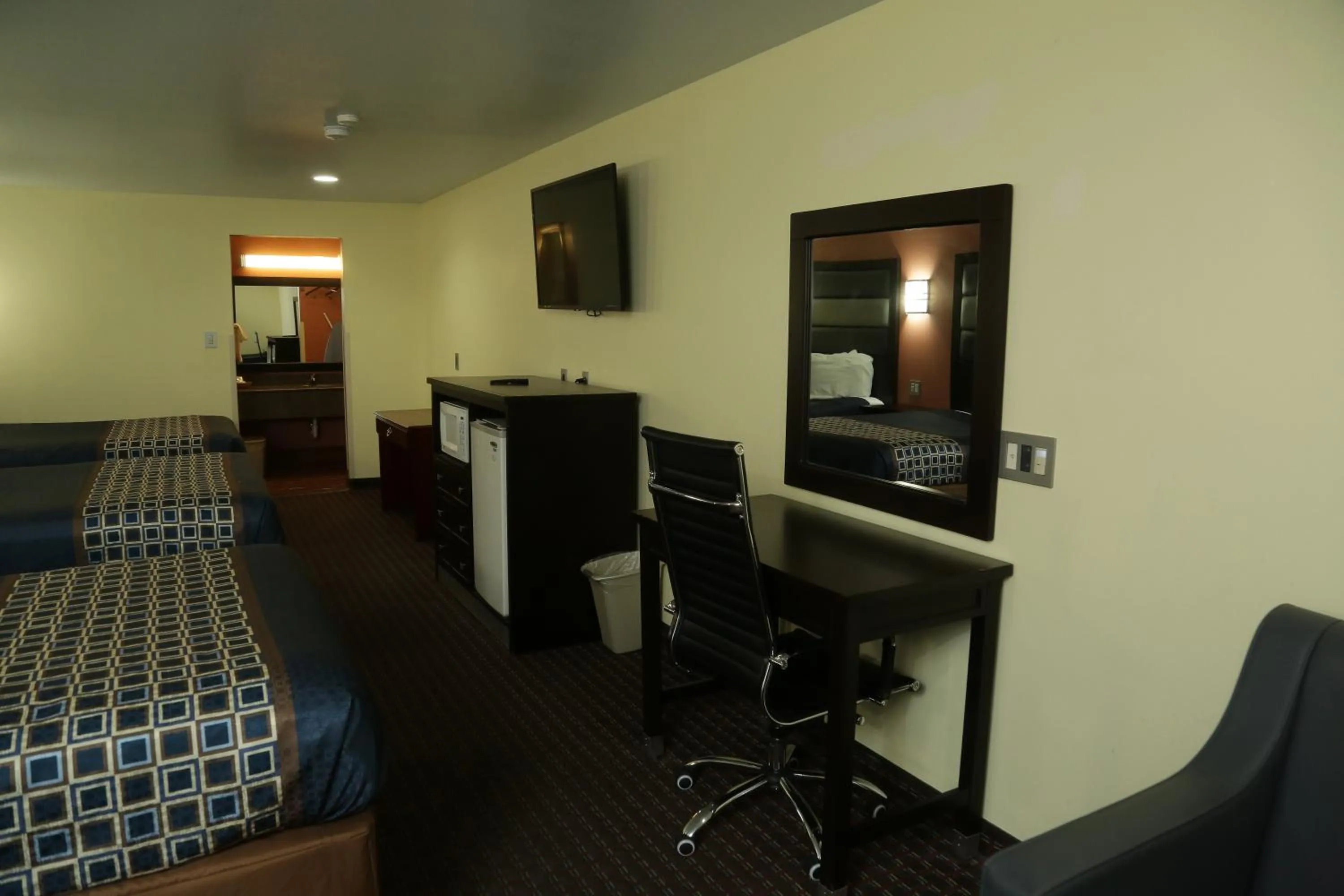 Bed in Theroff's Motel