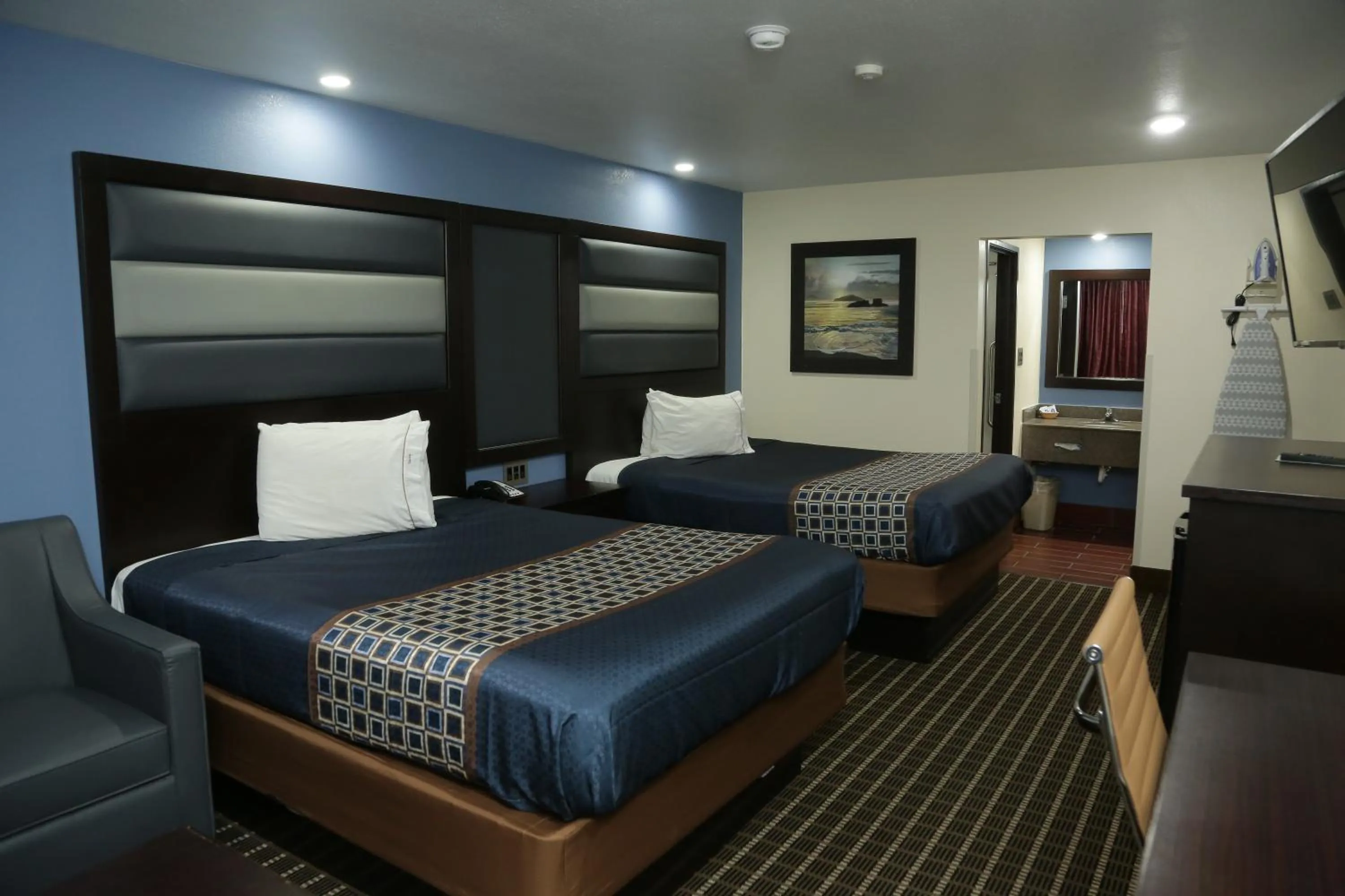 Bed in Theroff's Motel