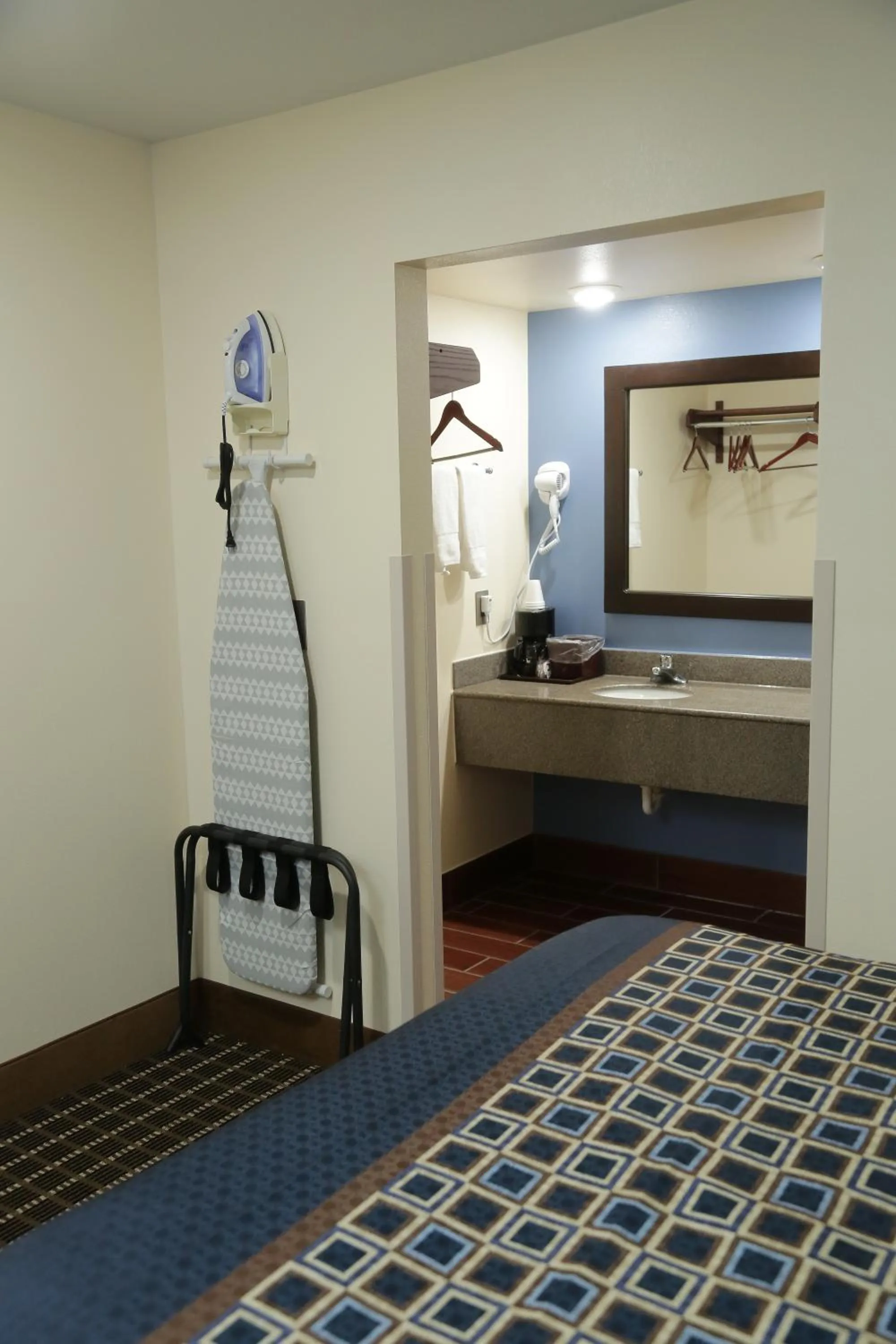 Bed in Theroff's Motel