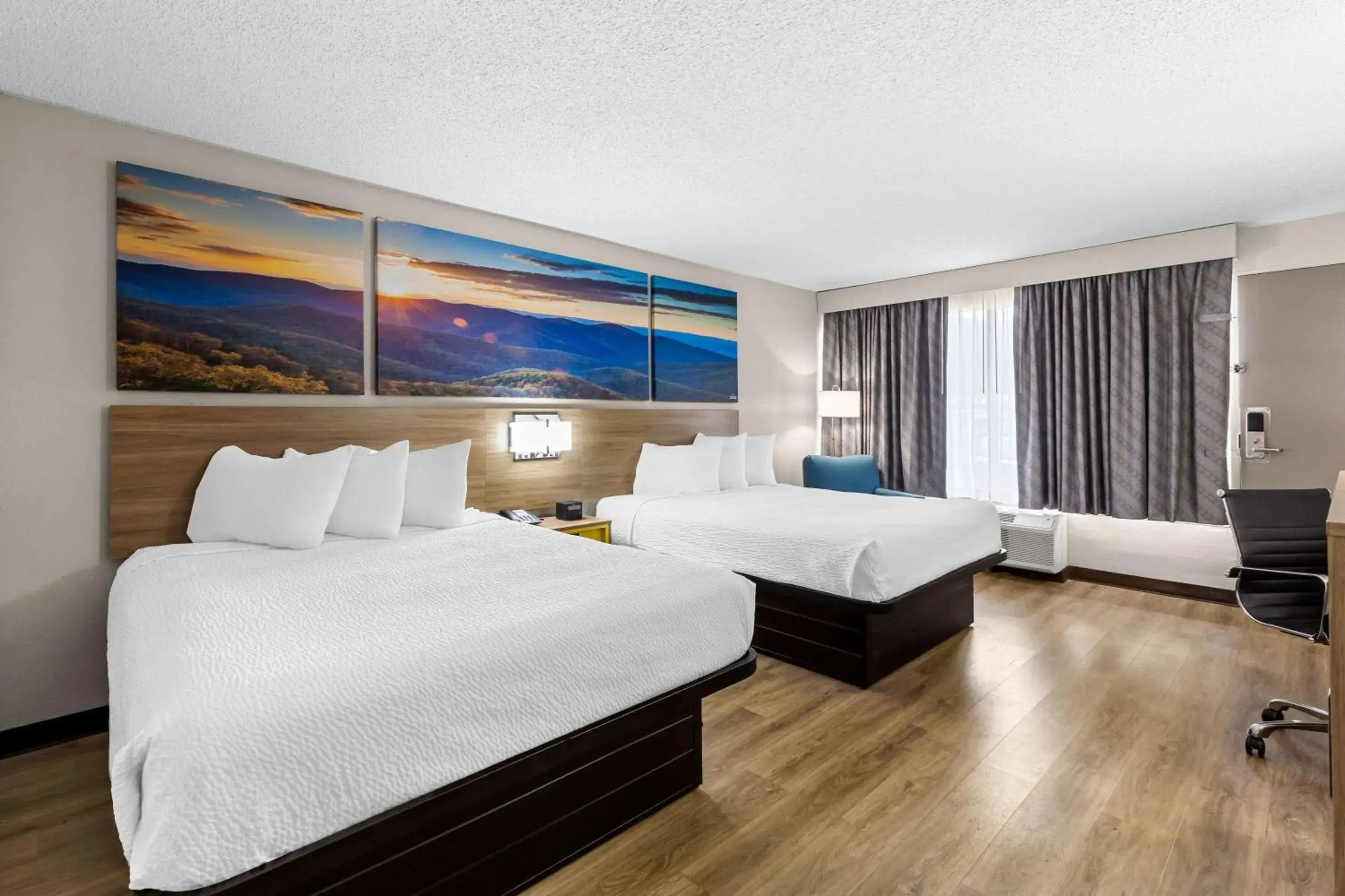 Queen Room with Two Queen Beds - Mobility Access/Smoking in Days Inn by Wyndham Clayton Queen Room with Two Queen Beds - Mobility Access/Smoking in Days Inn by Wyndham Clayton